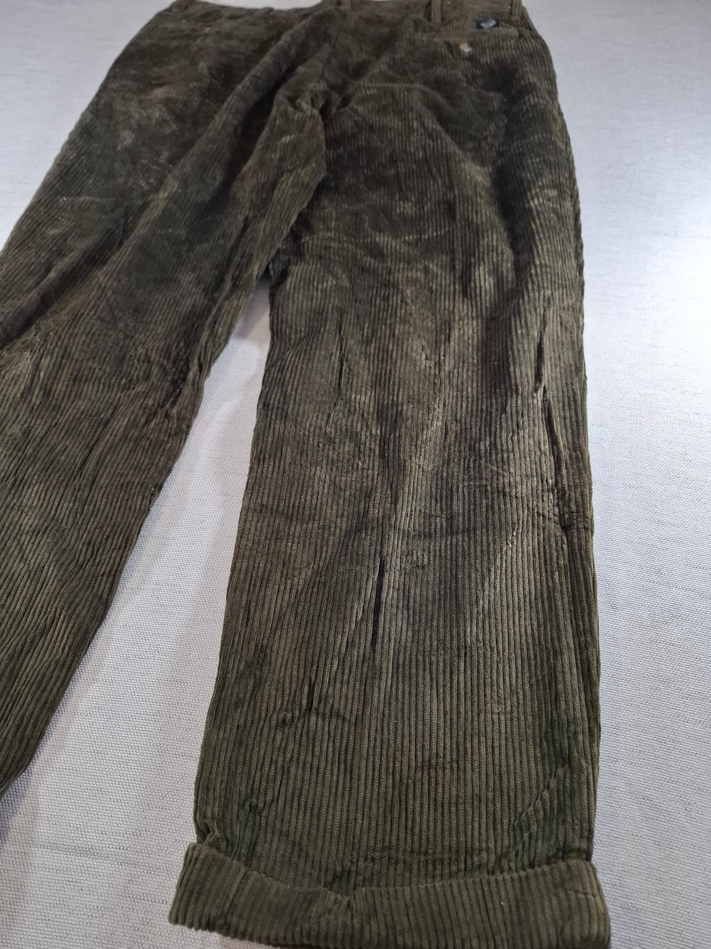 001387 Dockers Corduroy – Green, Size 34/34