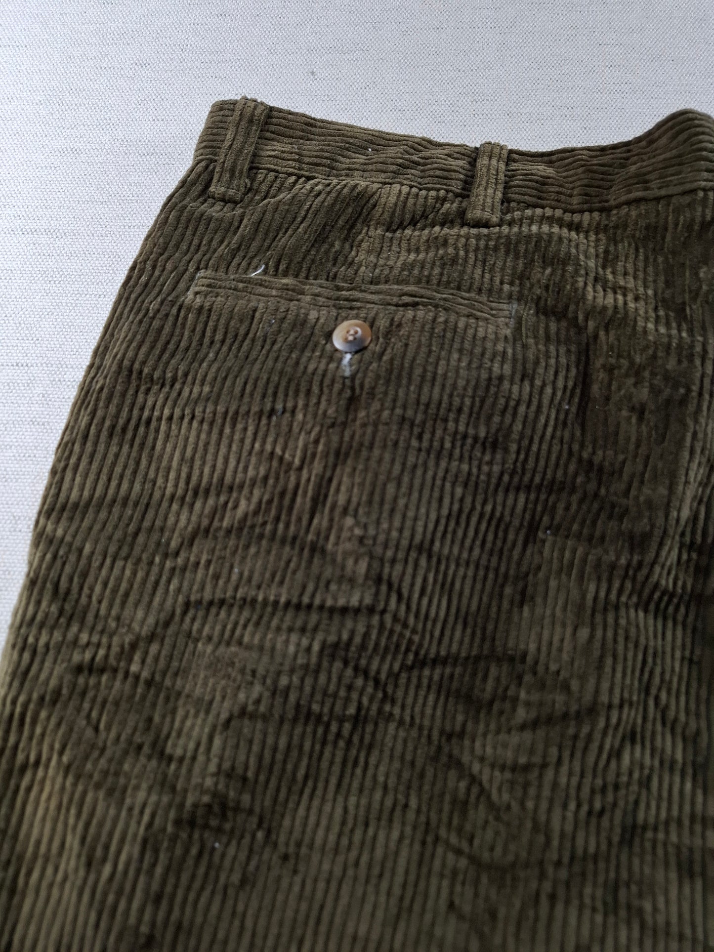 001387 Dockers Corduroy – Green, Size 34/34