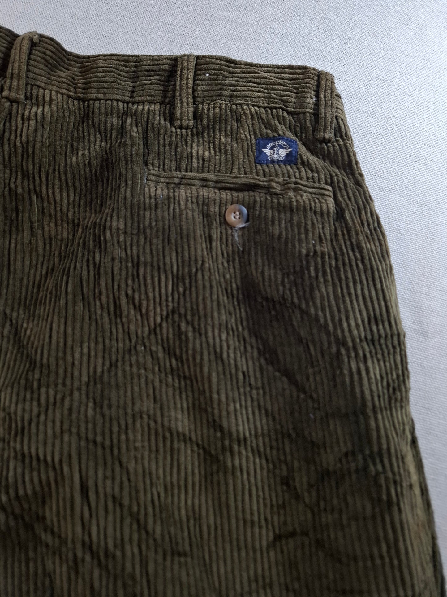 001387 Dockers Corduroy – Green, Size 34/34