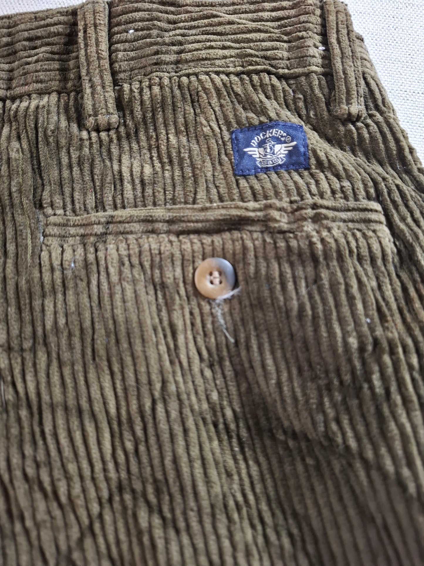 001387 Dockers Corduroy – Green, Size 34/34