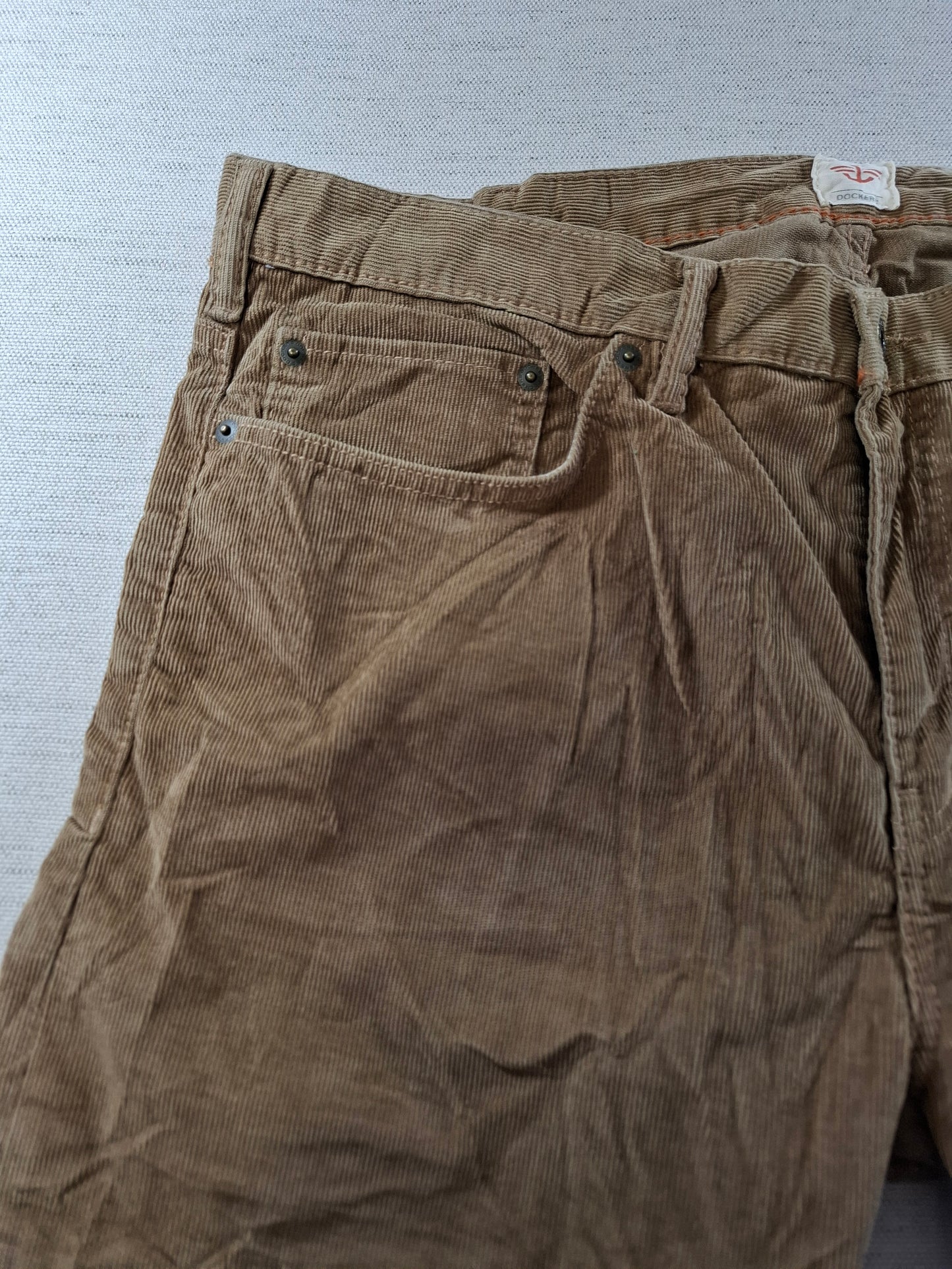 001388 Dockers Corduroy – Light Brown, Size 38/32
