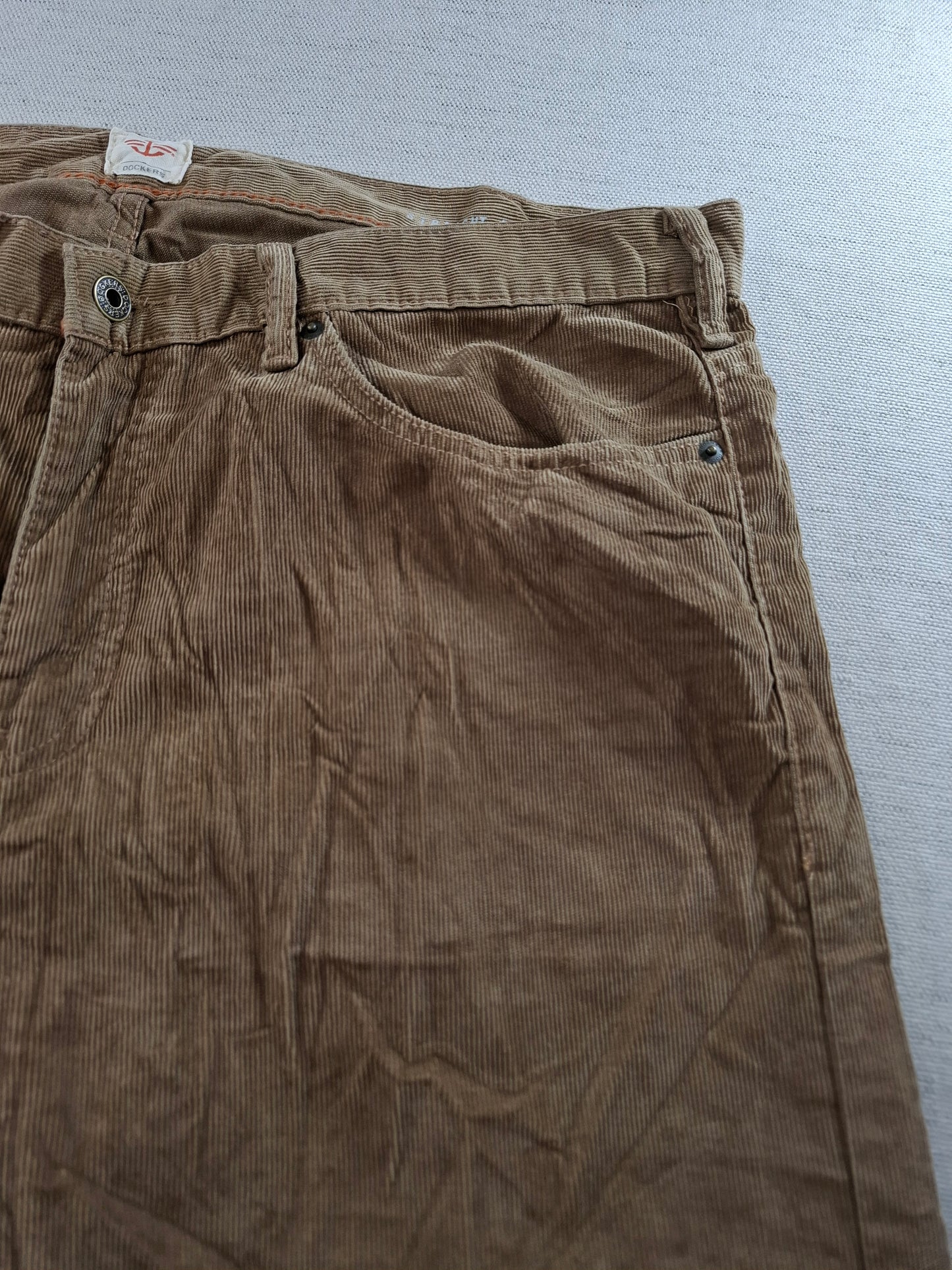 001388 Dockers Corduroy – Light Brown, Size 38/32