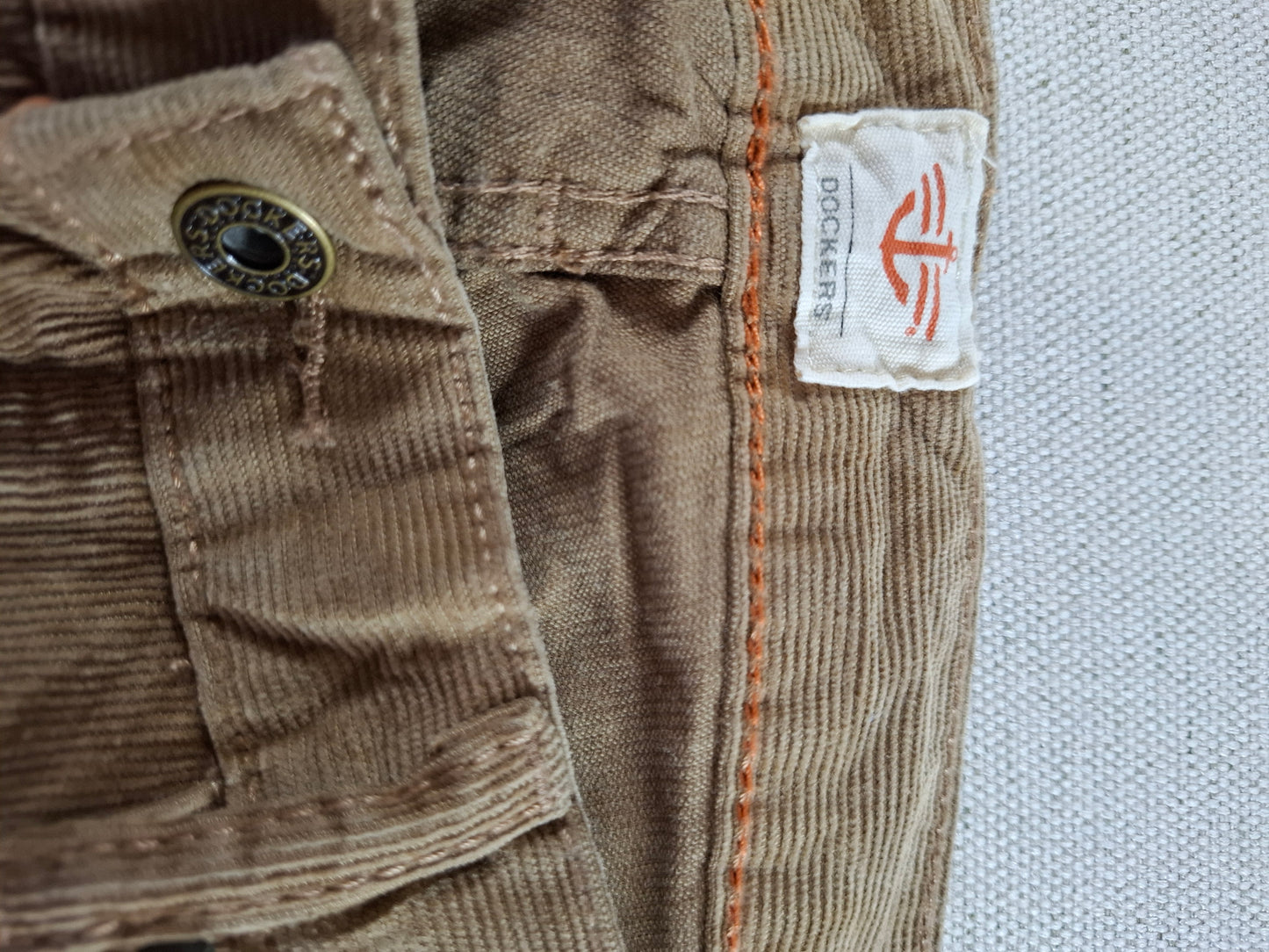 001388 Dockers Corduroy – Light Brown, Size 38/32