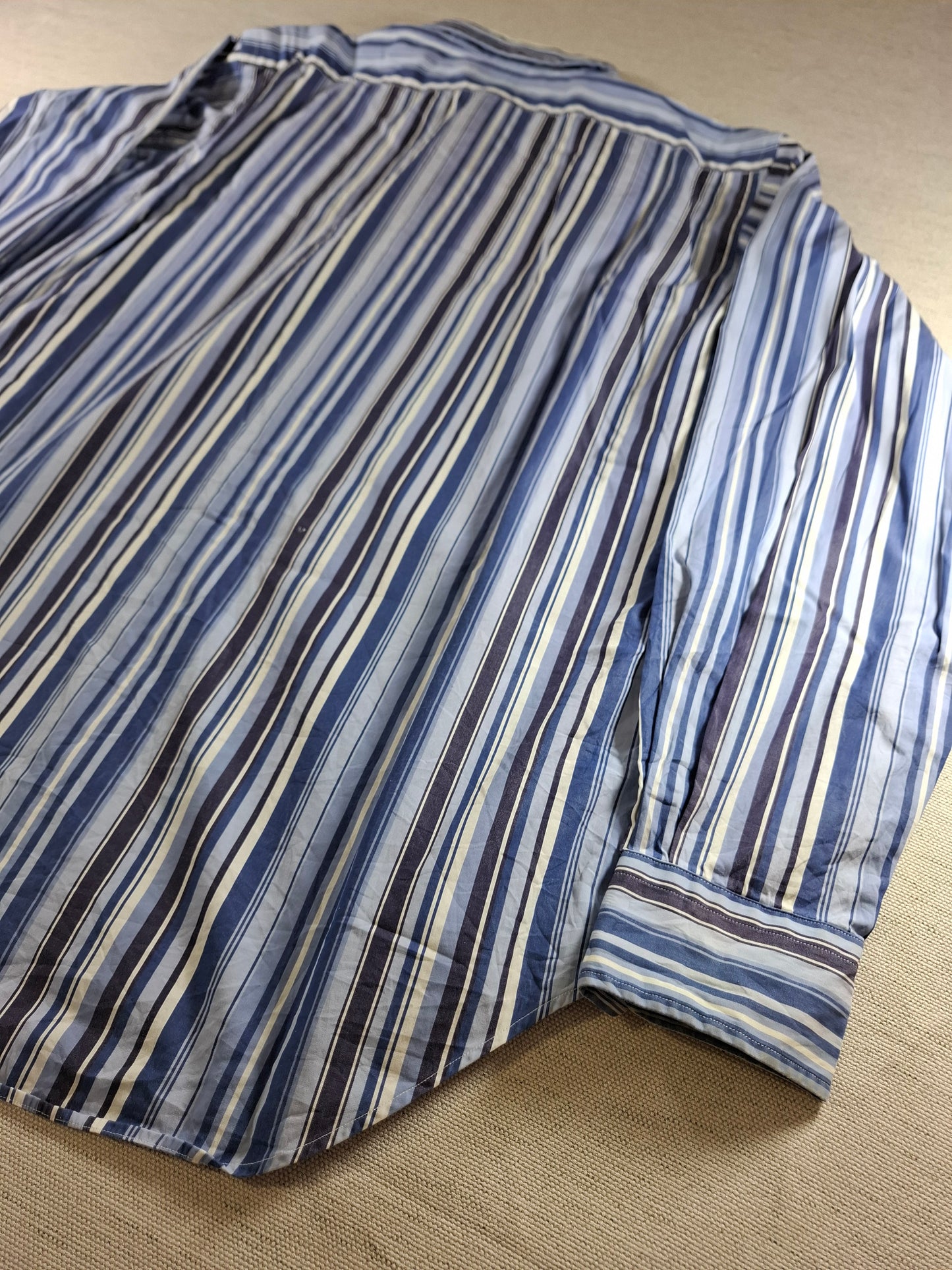 001369 Polo Ralph Lauren Button down shirt – Multicolor blue striped, Size 15 1/2 / M