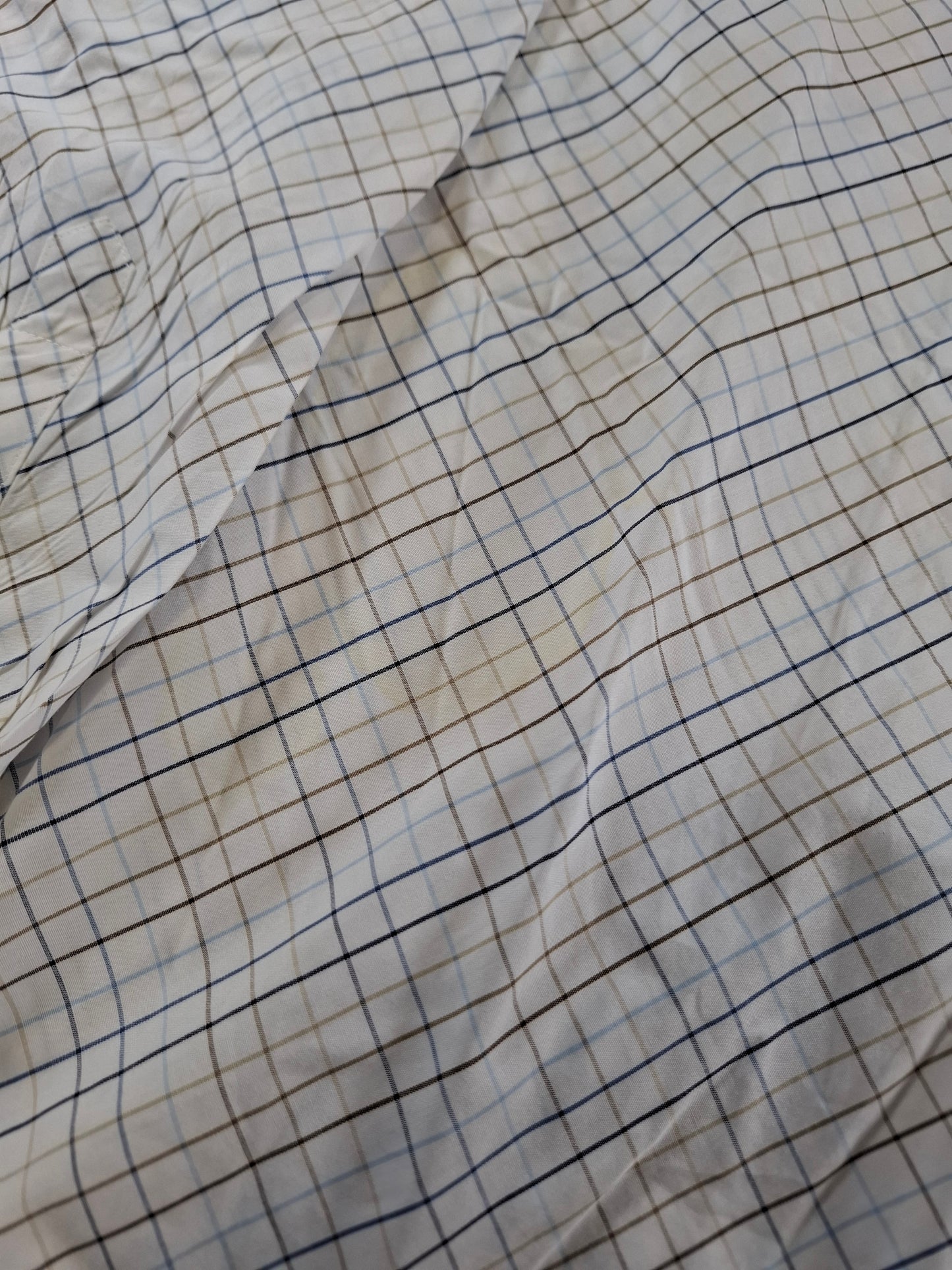 001372 Lacoste Button down shirt – White/ Blue/ Brown checkered, Size 41