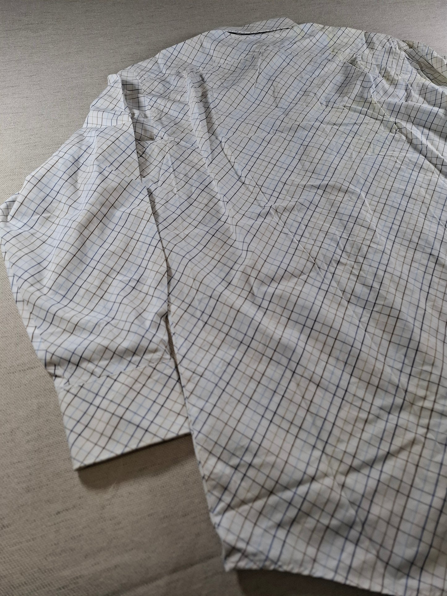 001372 Lacoste Button down shirt – White/ Blue/ Brown checkered, Size 41