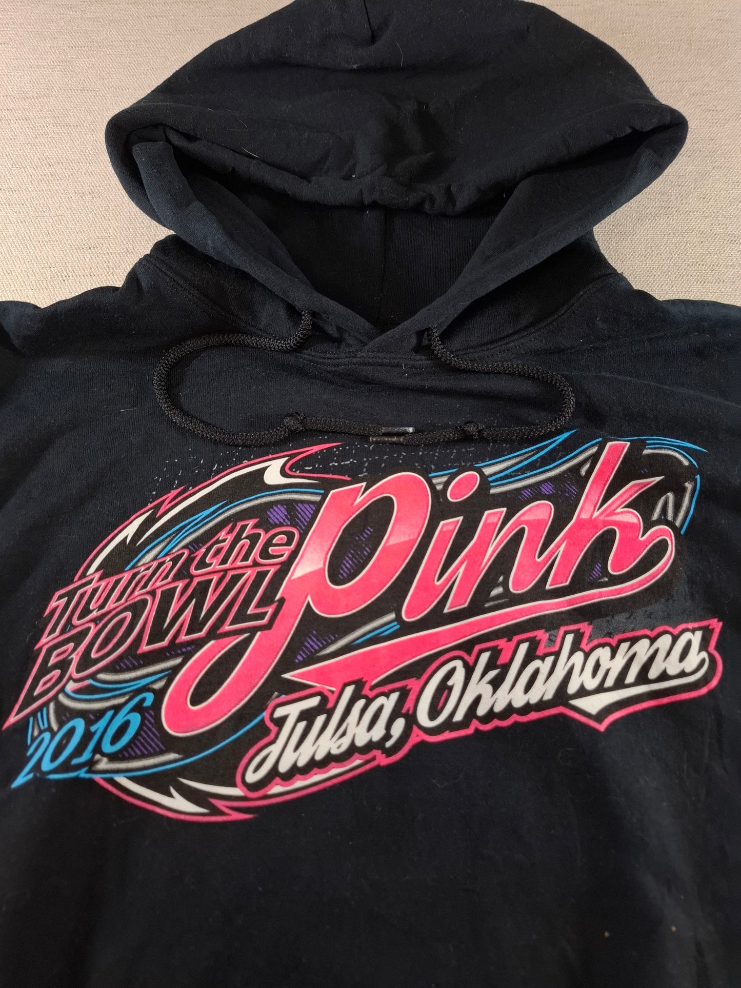 001411 – Gildan Hoodie – Black, Size M