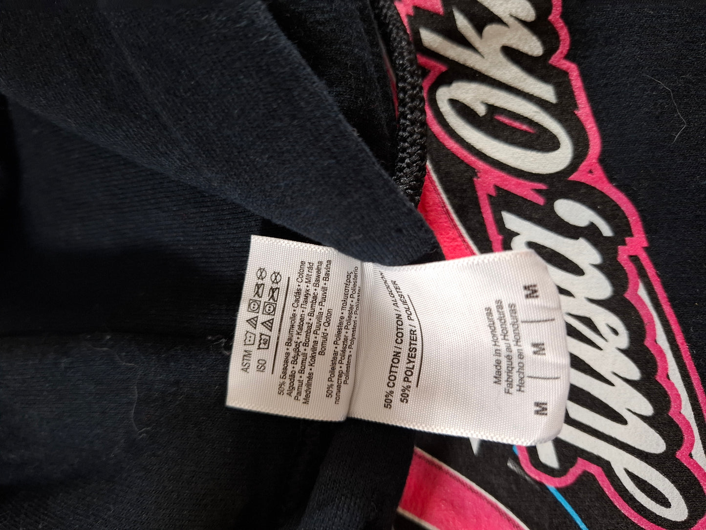 001411 – Gildan Hoodie – Black, Size M