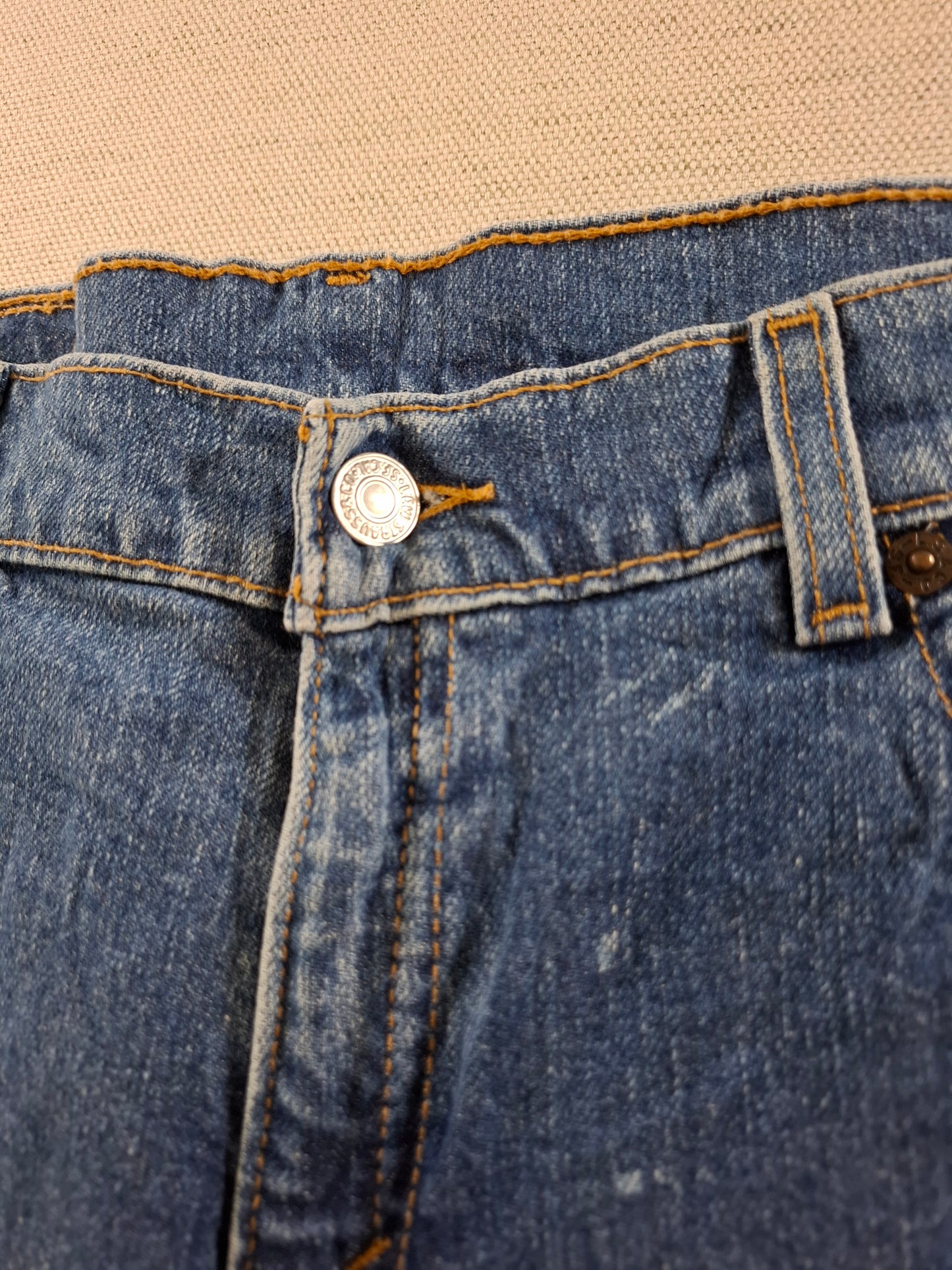 001397 – Levi's 550 Jeans – Navy, Size M