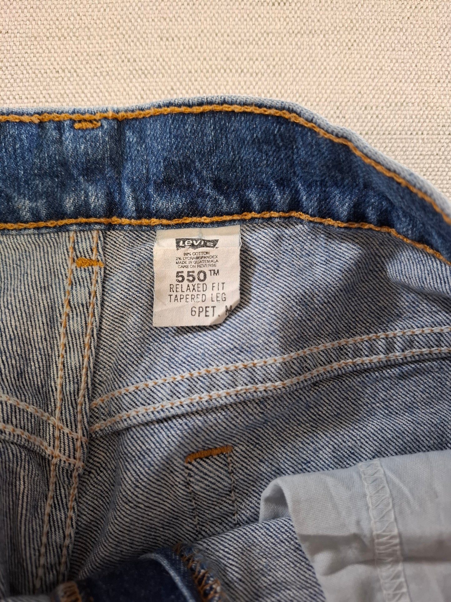 001397 – Levi's 550 Jeans – Navy, Size M