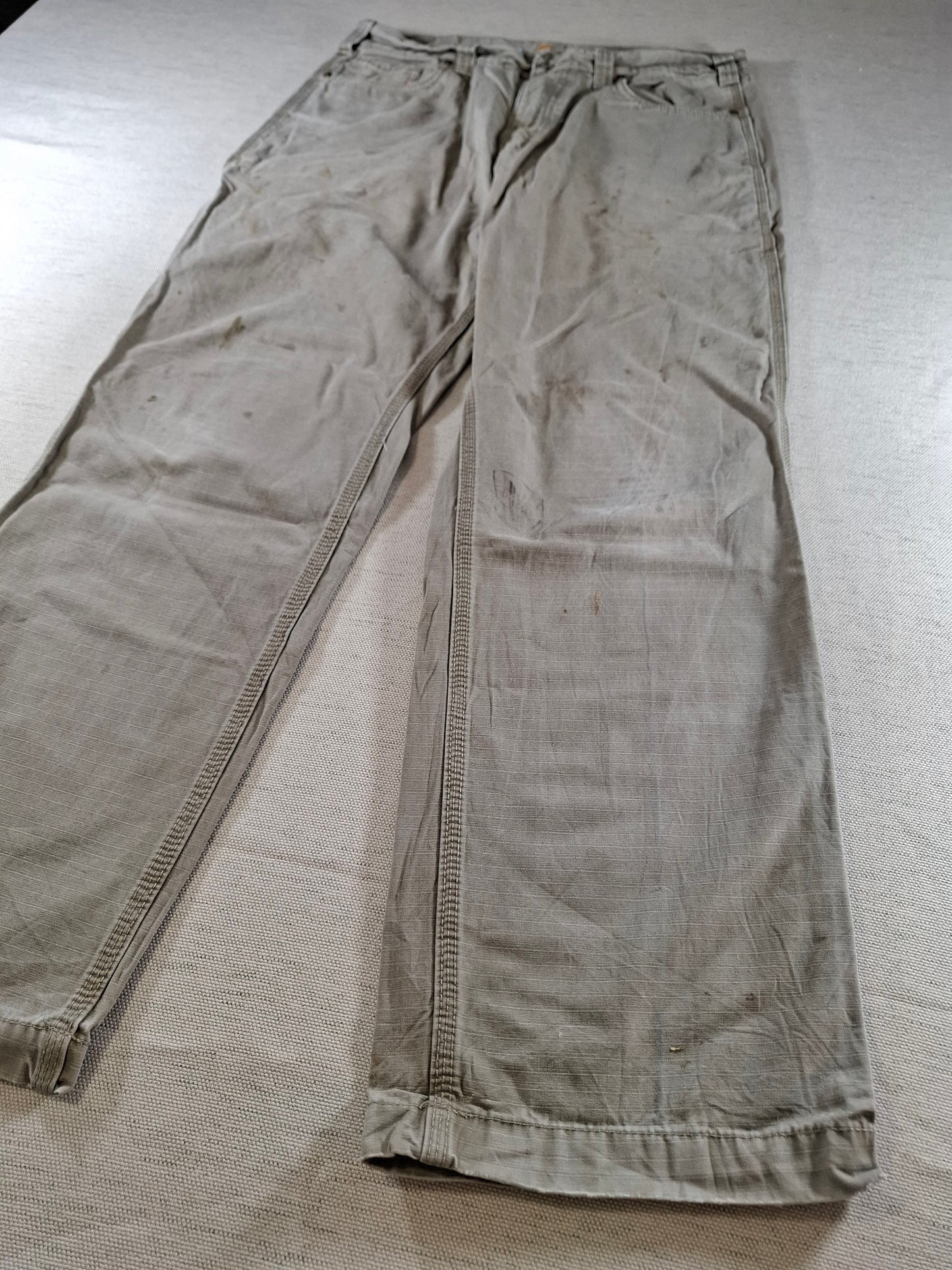001399 – Carhartt Pants – Khaki/Grey, Size 34/32