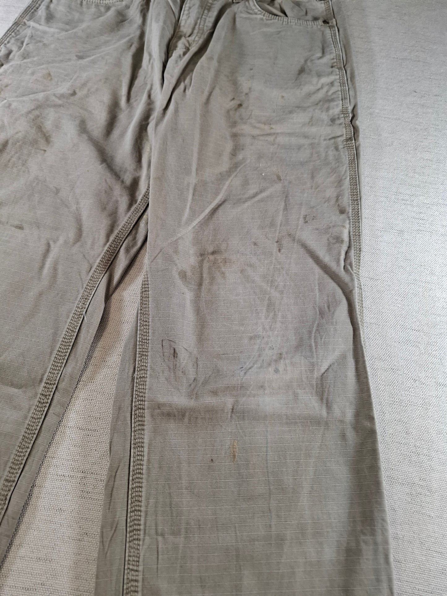 001399 – Carhartt Pants – Khaki/Grey, Size 34/32