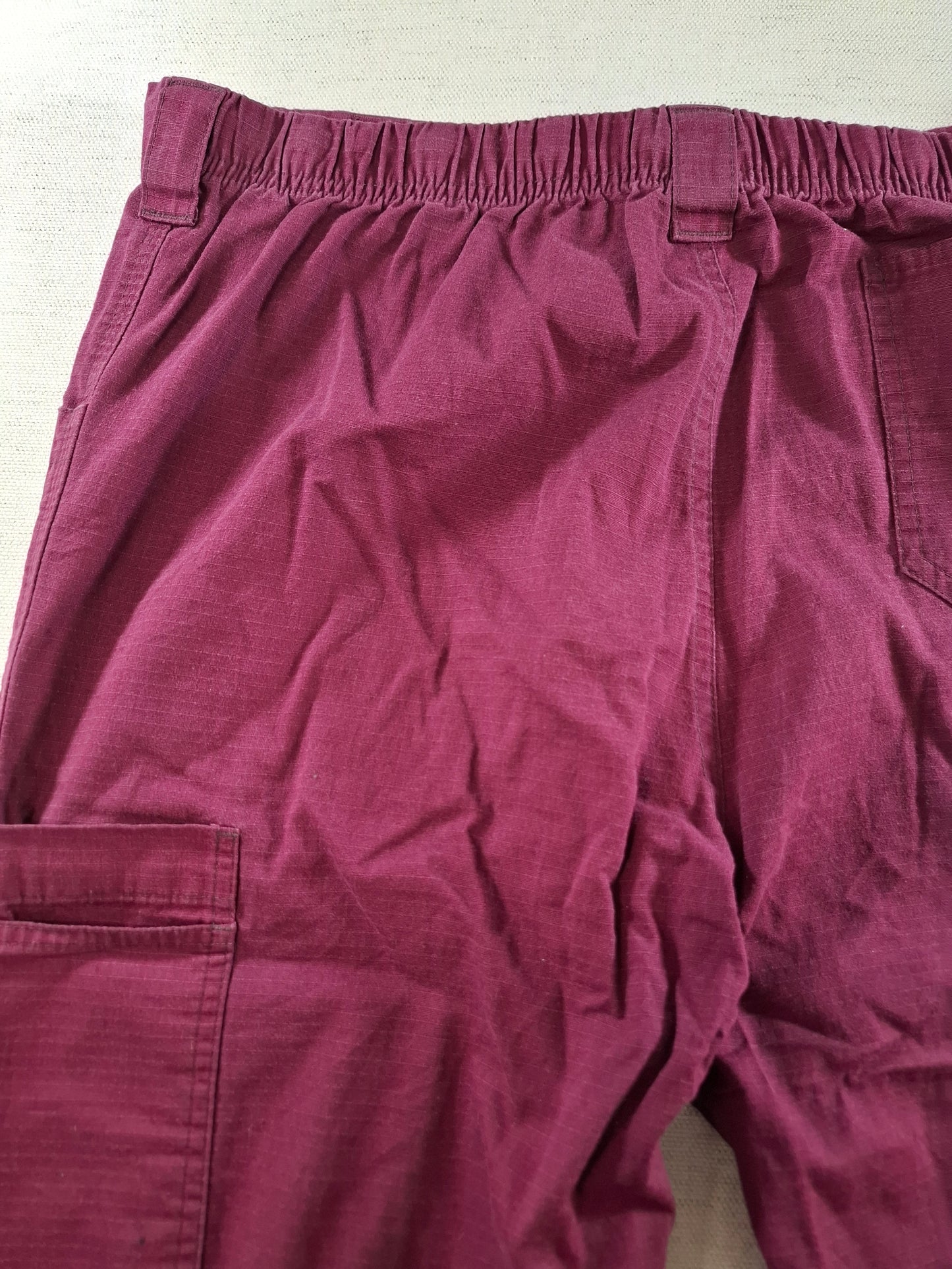 001403 – Carhartt Work Pants – Burgundy, Size L