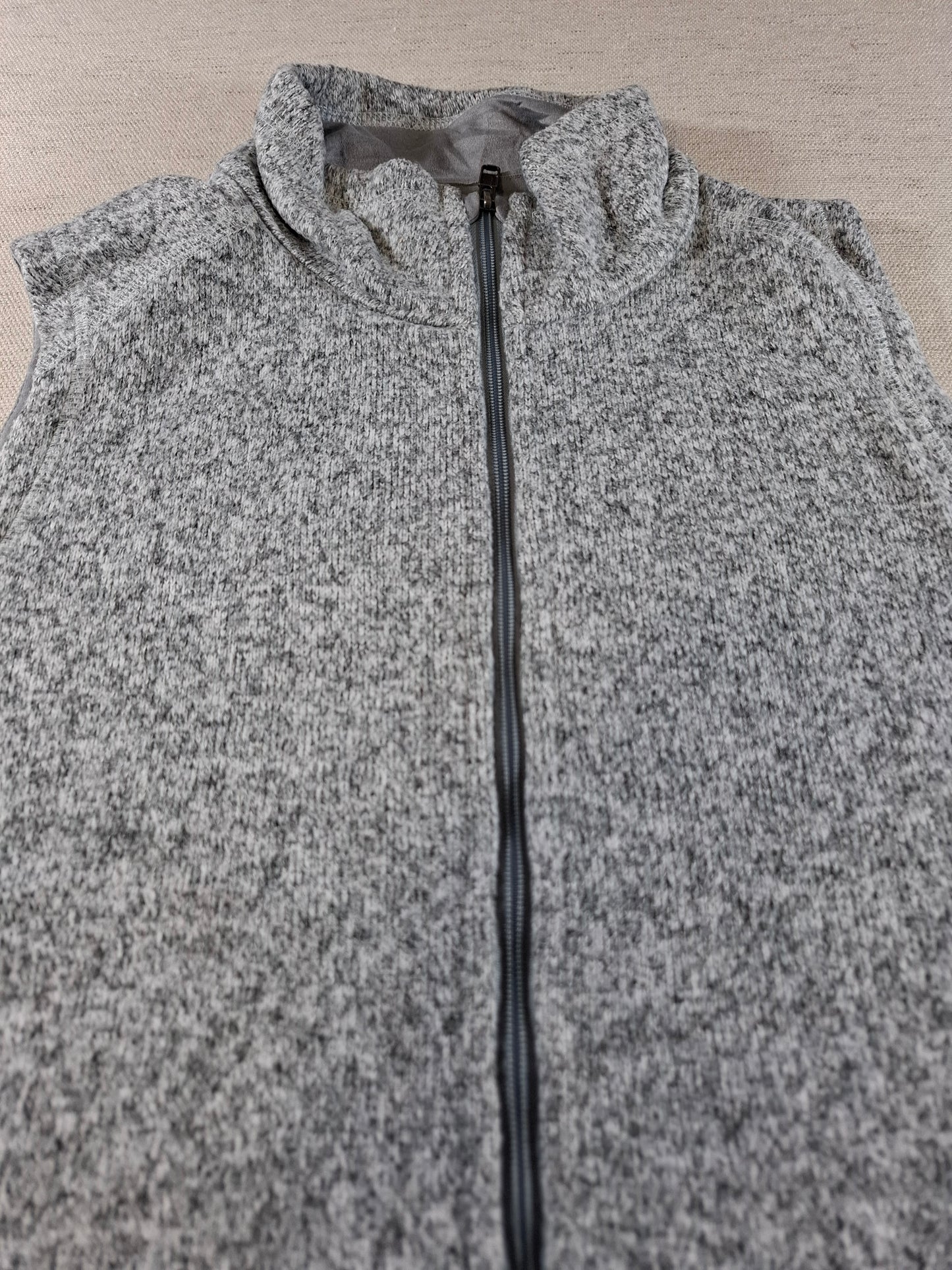 001430 – Patagonia Gilet / Body Warmer – Grey, Size Women's L