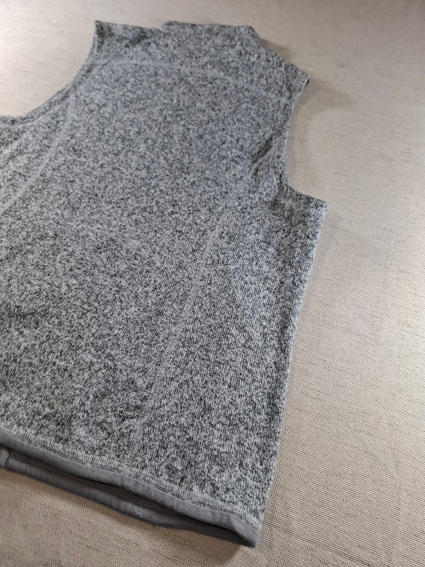 001430 – Patagonia Gilet / Body Warmer – Grey, Size Women's L