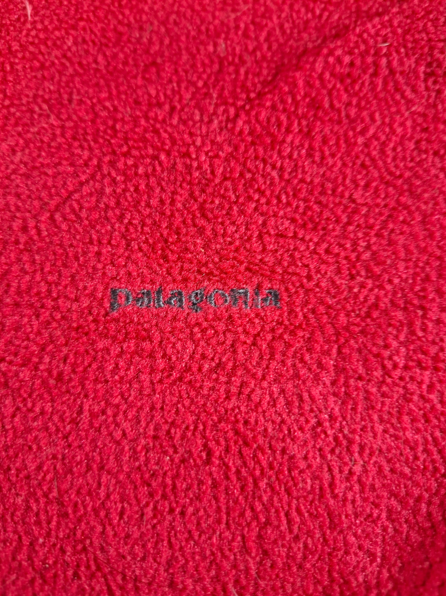 001432 – Patagonia Fleece Jacket – Burgundy Red, Size Men's S