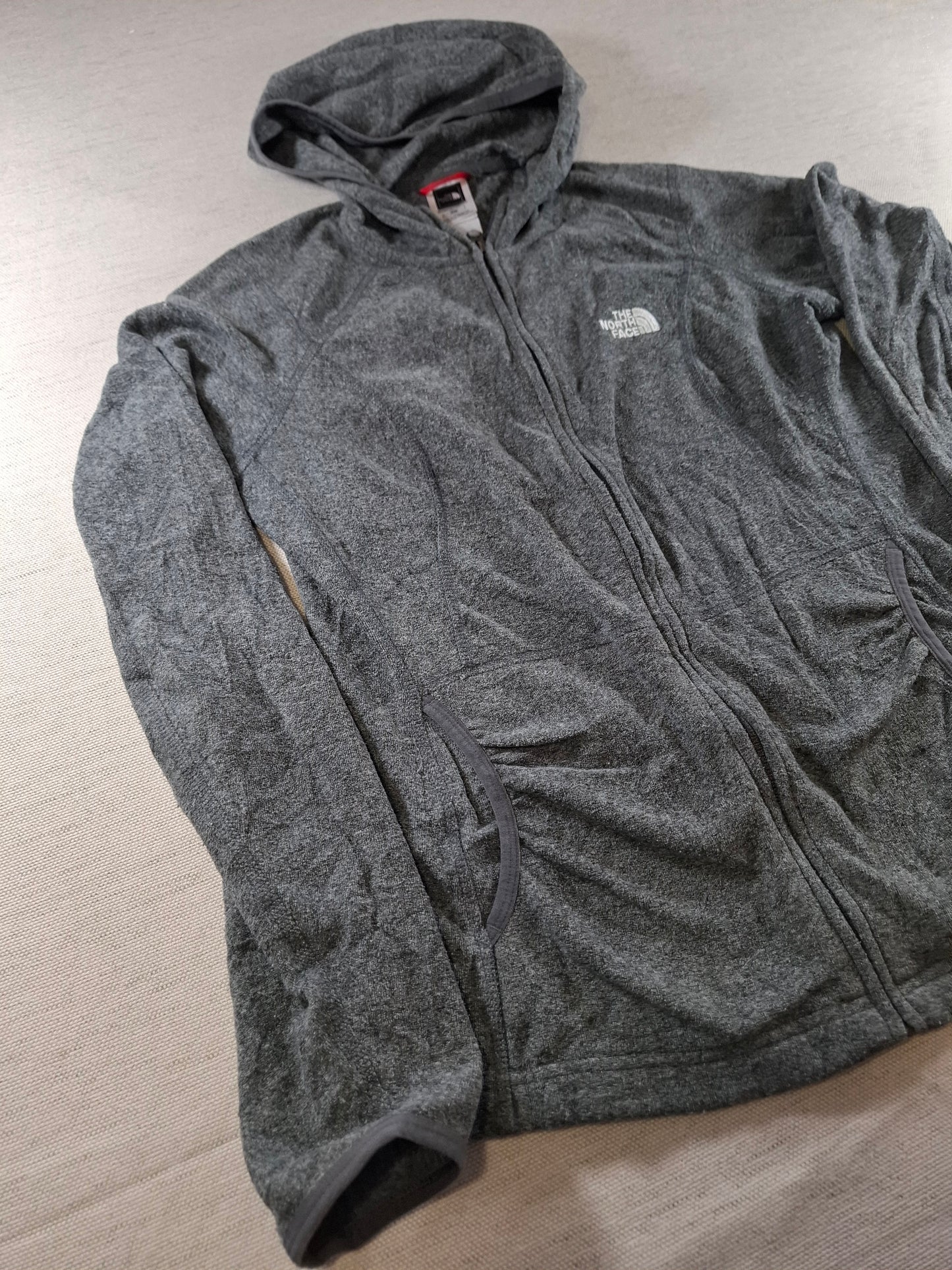 001433 – The North Face Fleece Jacket – Grey, Size Women's M