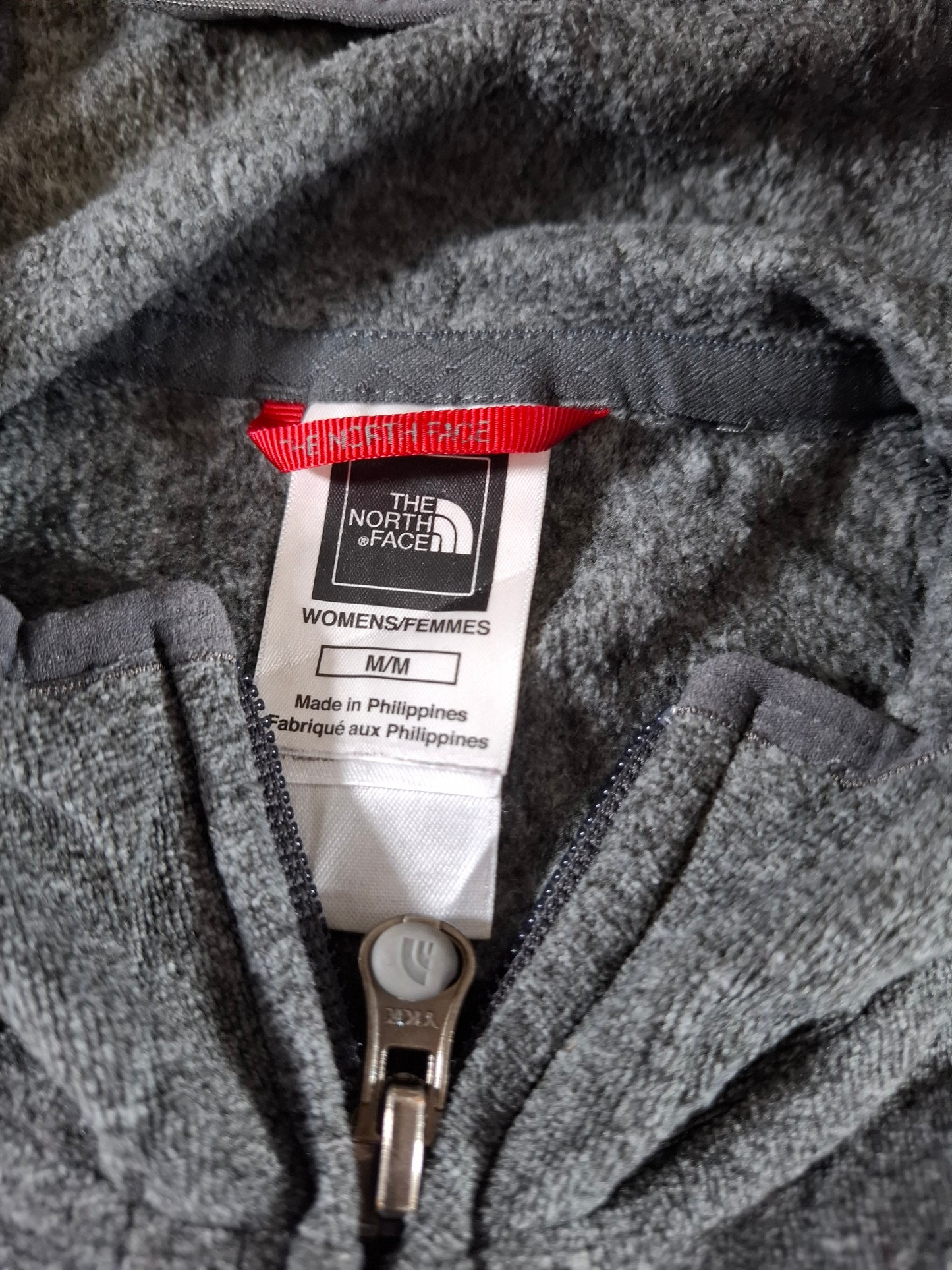 001433 – The North Face Fleece Jacket – Grey, Size Women's M