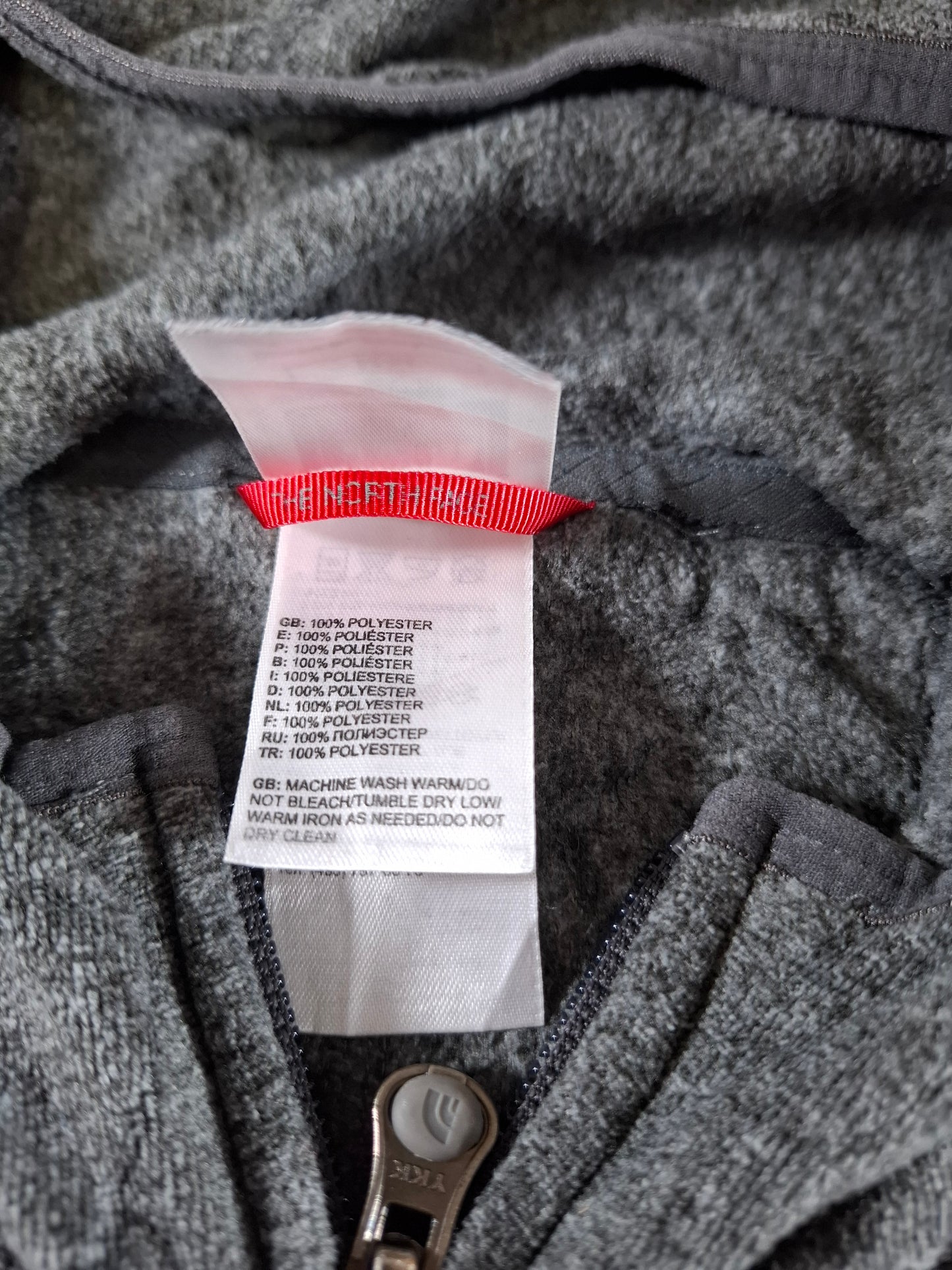 001433 – The North Face Fleece Jacket – Grey, Size Women's M