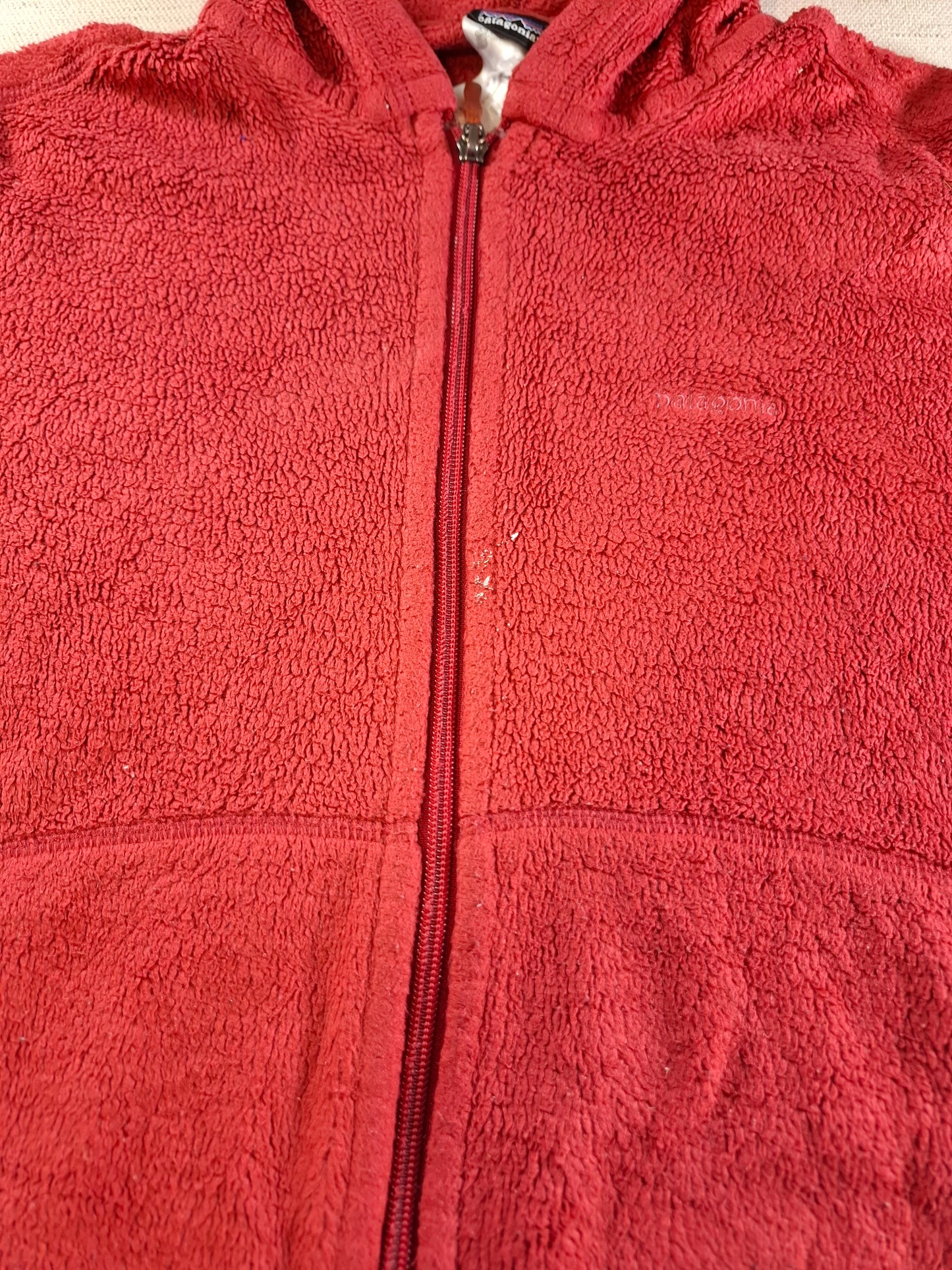 001434 – Patagonia Fleece Jacket – Red, Size Women's M