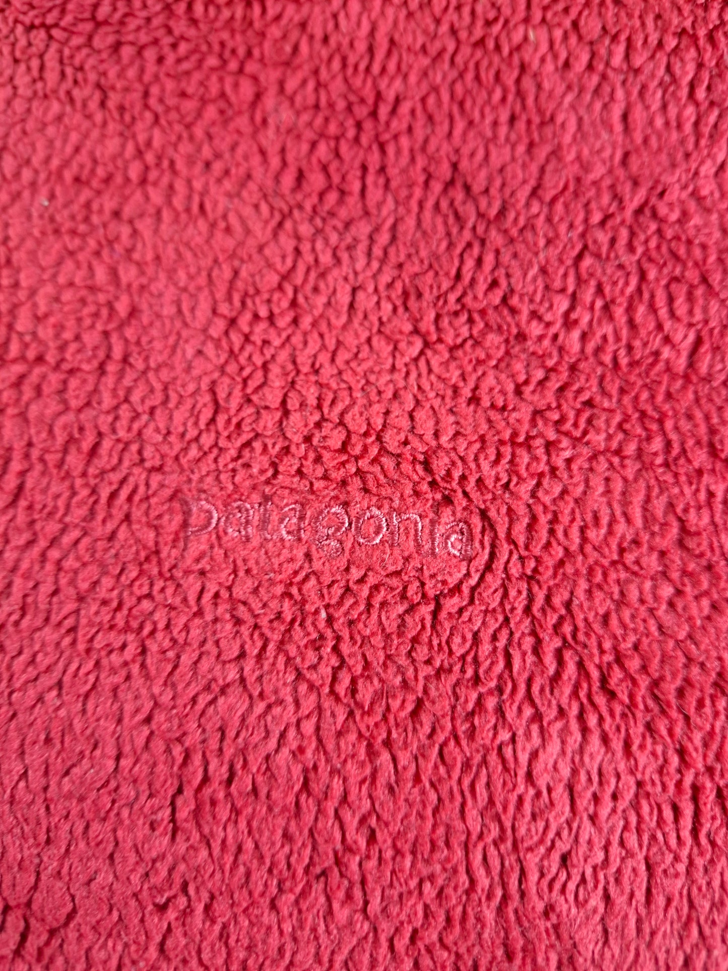 001434 – Patagonia Fleece Jacket – Red, Size Women's M