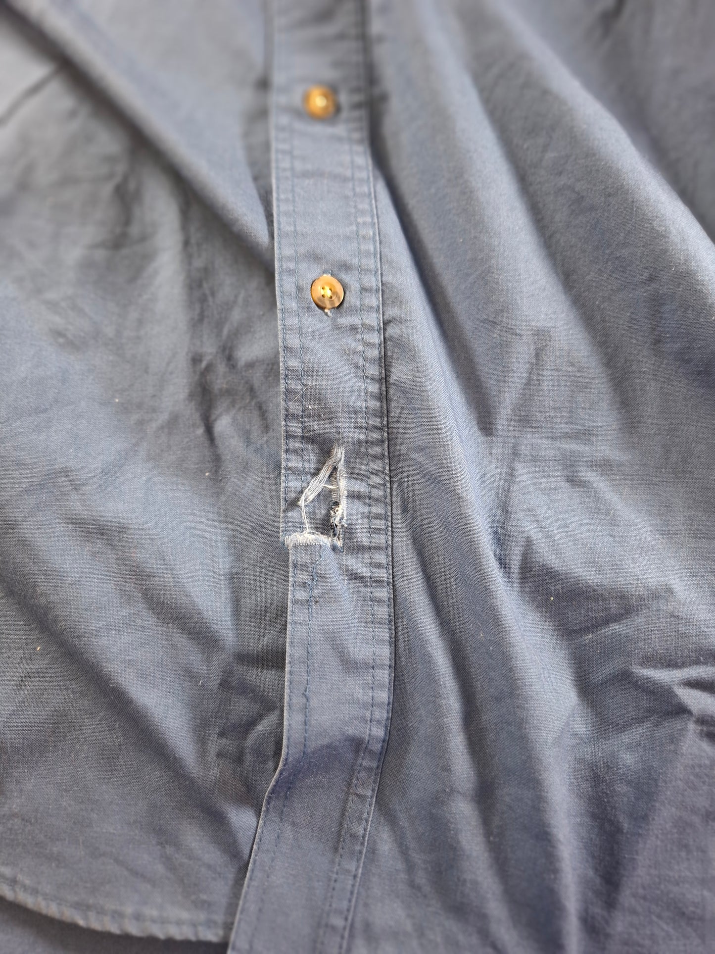 001438 – Carhartt Work Shirt – Blue, Size L