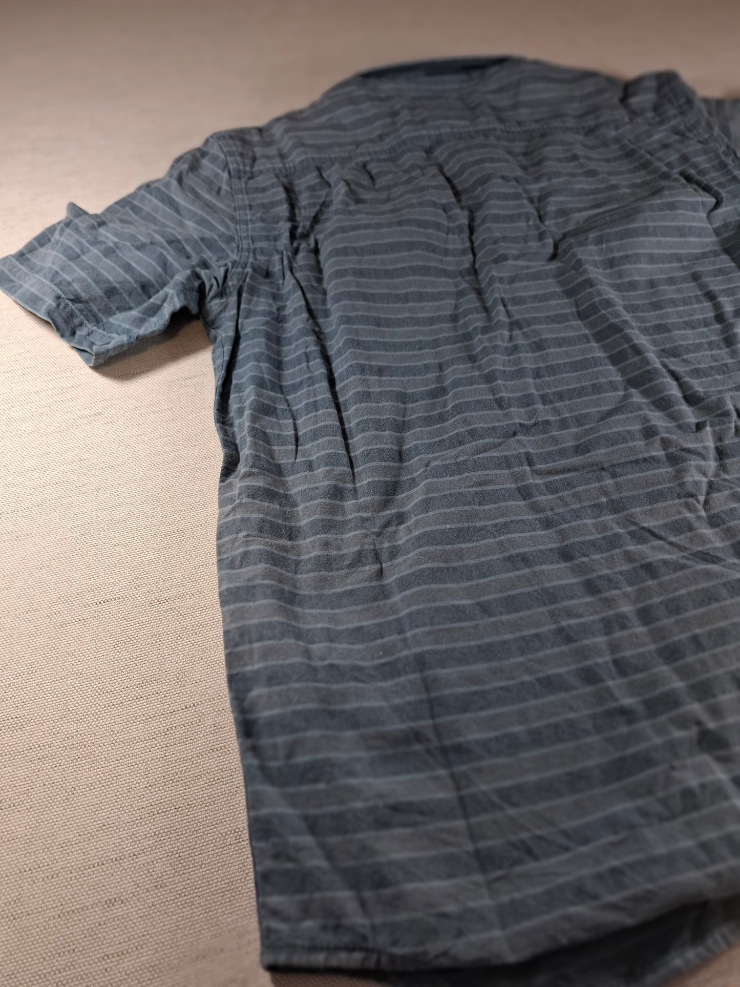 001441 – Carhartt Work Shirt – Grey Stripe, Size M