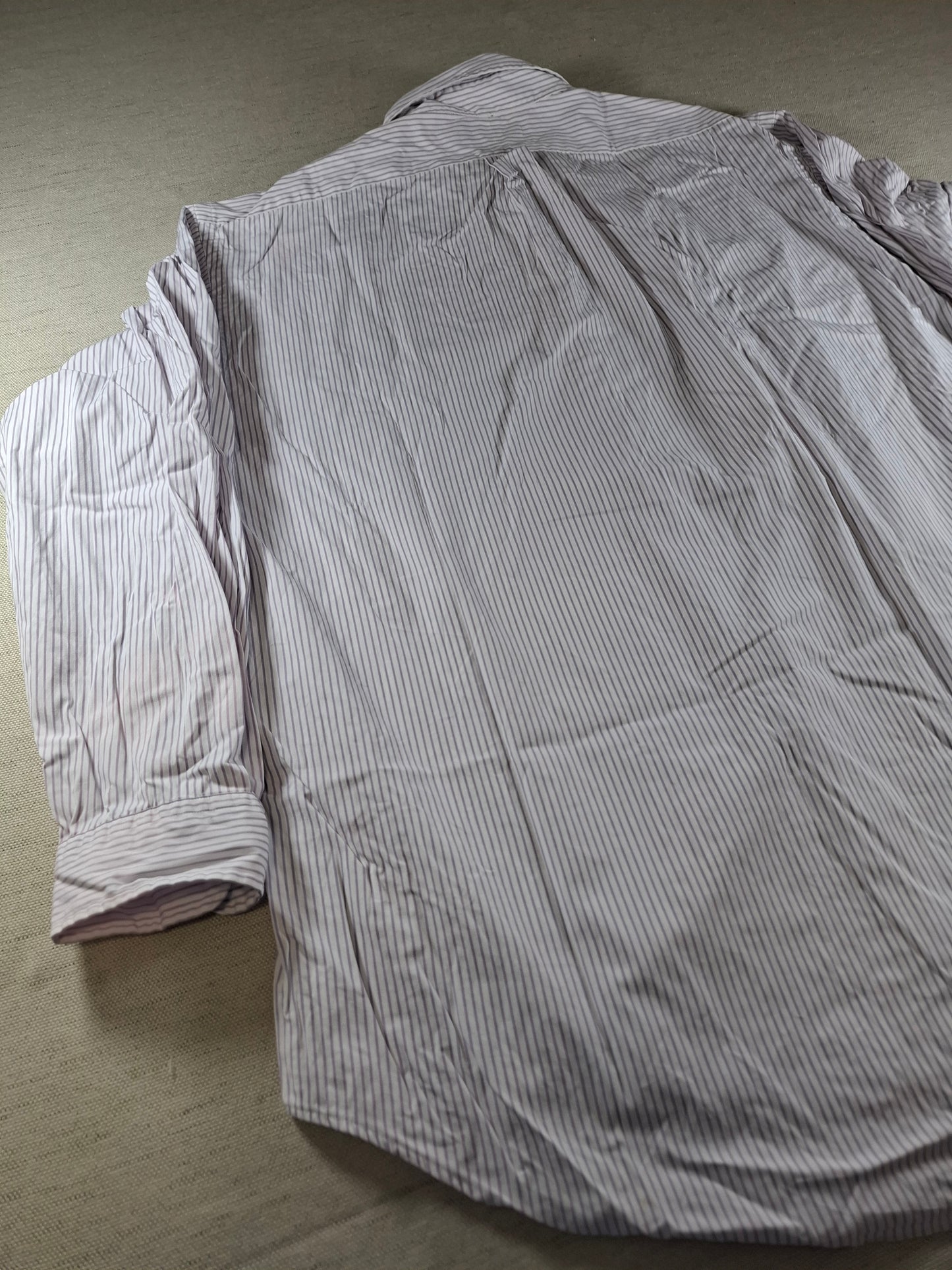 001443 – Polo Ralph Lauren Shirt – Lilac/White Stripe, Size Collar 17, Sleeve 34/35