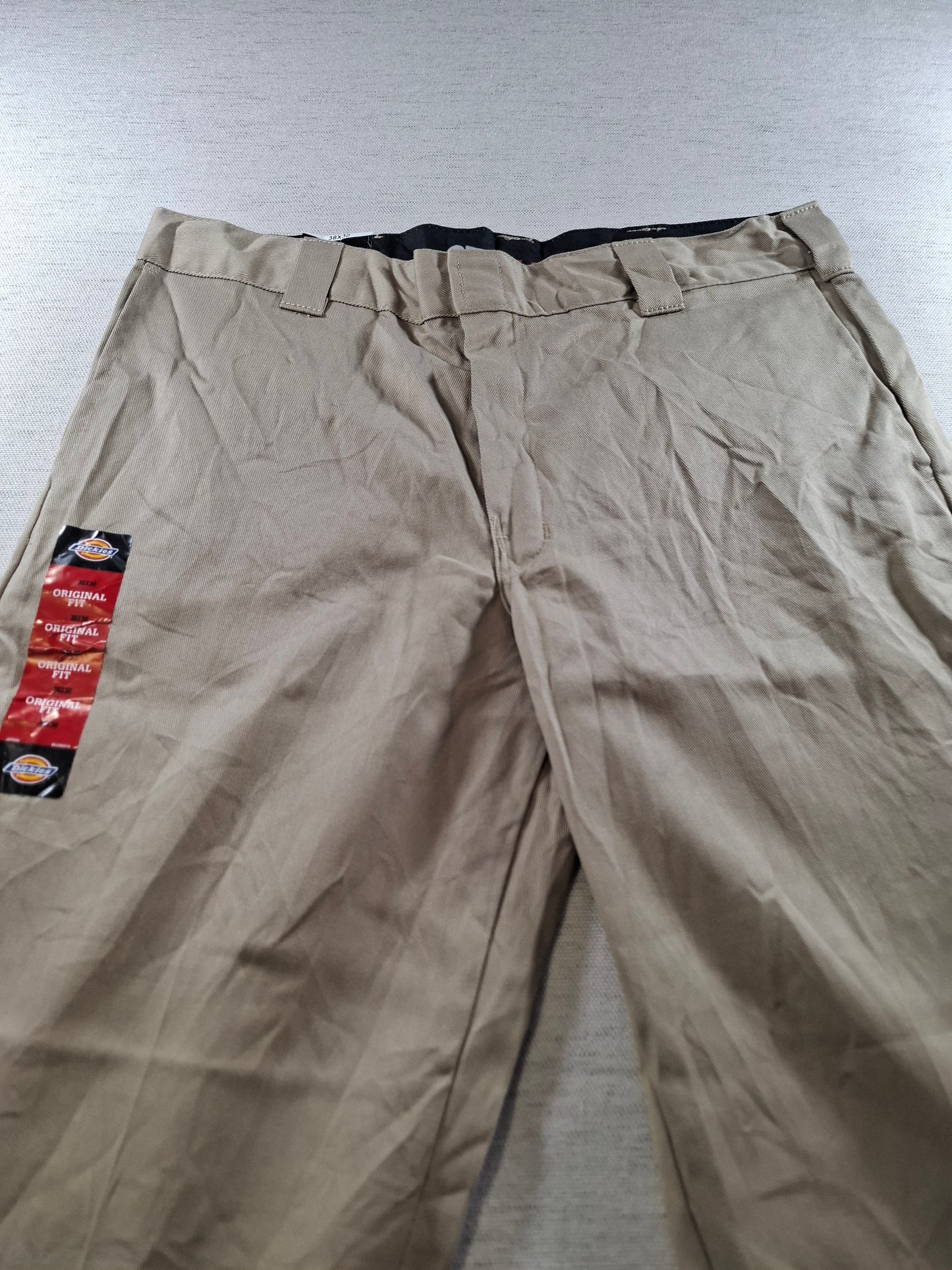 001460 – Dickies pants/ trousers – Khaki, Size 38/30