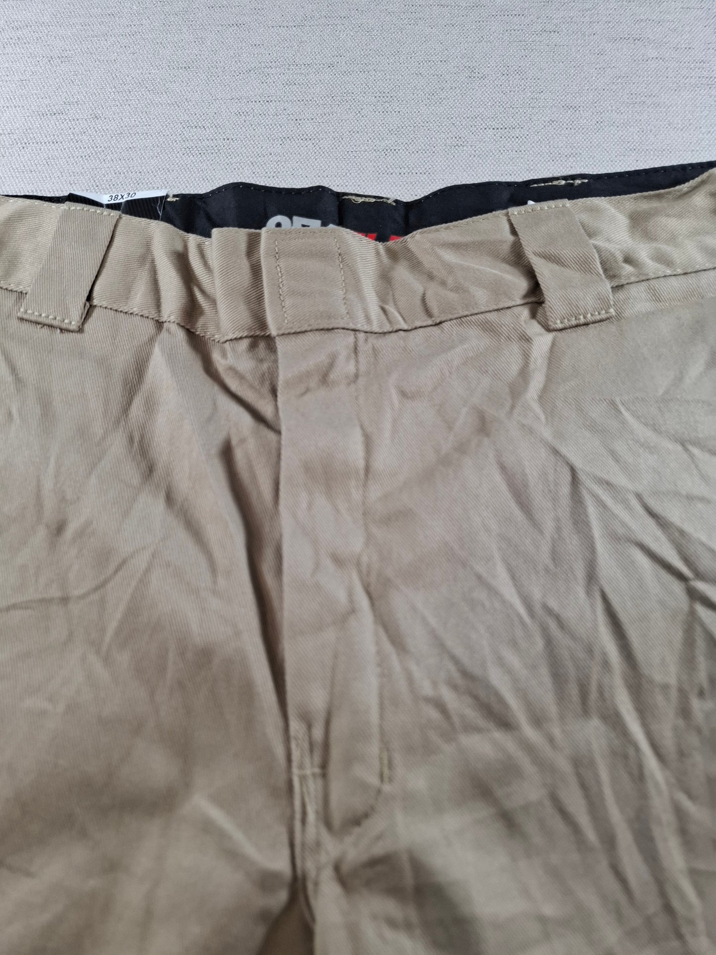 001460 – Dickies pants/ trousers – Khaki, Size 38/30
