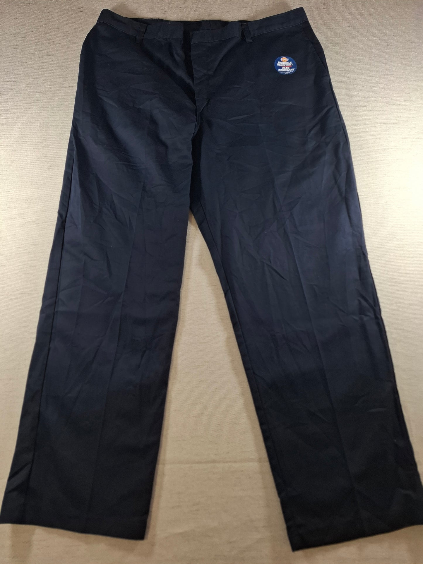 001461 – Dickies pants/ trousers – Navy, Size 40/30