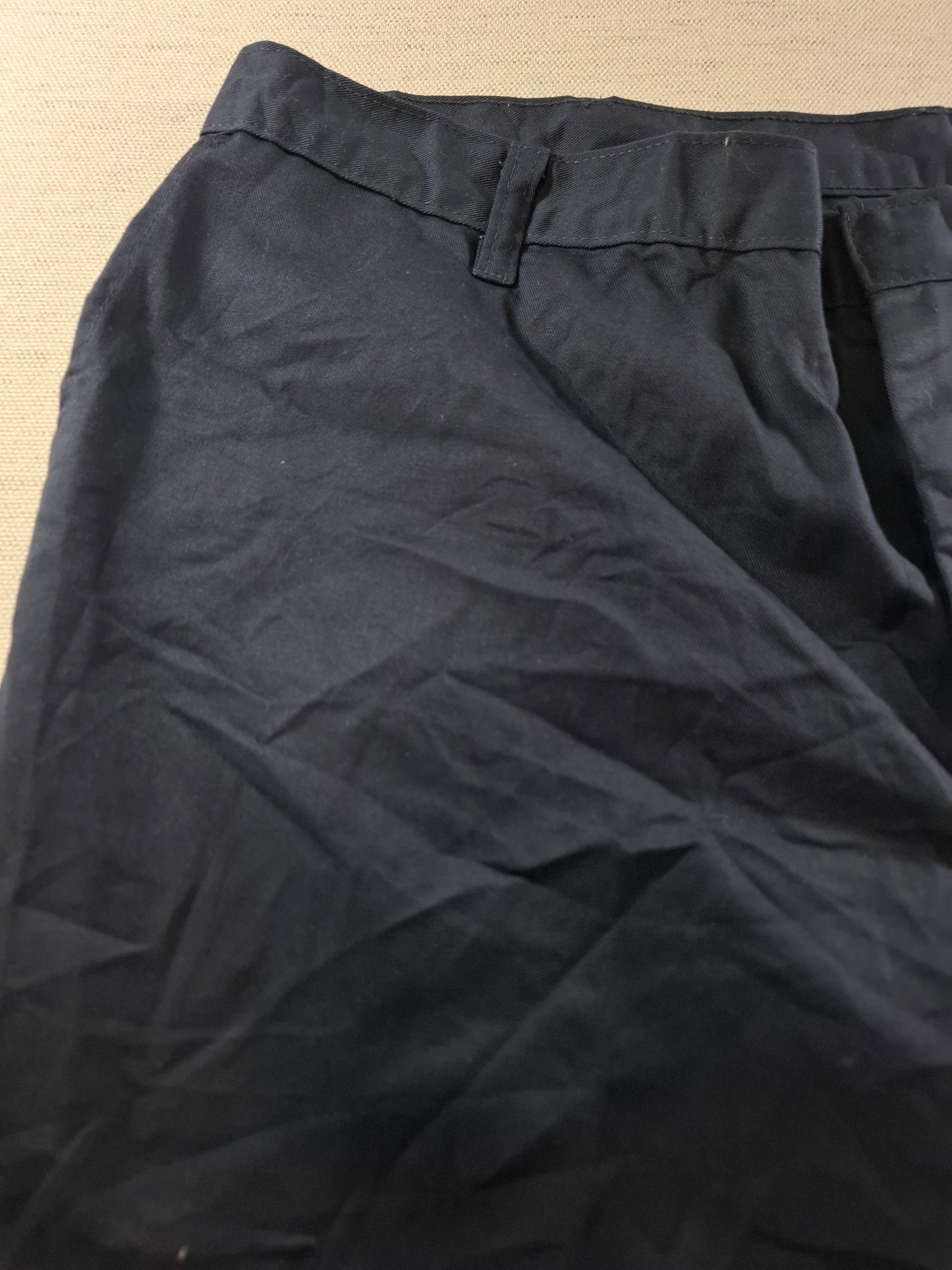 001461 – Dickies pants/ trousers – Navy, Size 40/30
