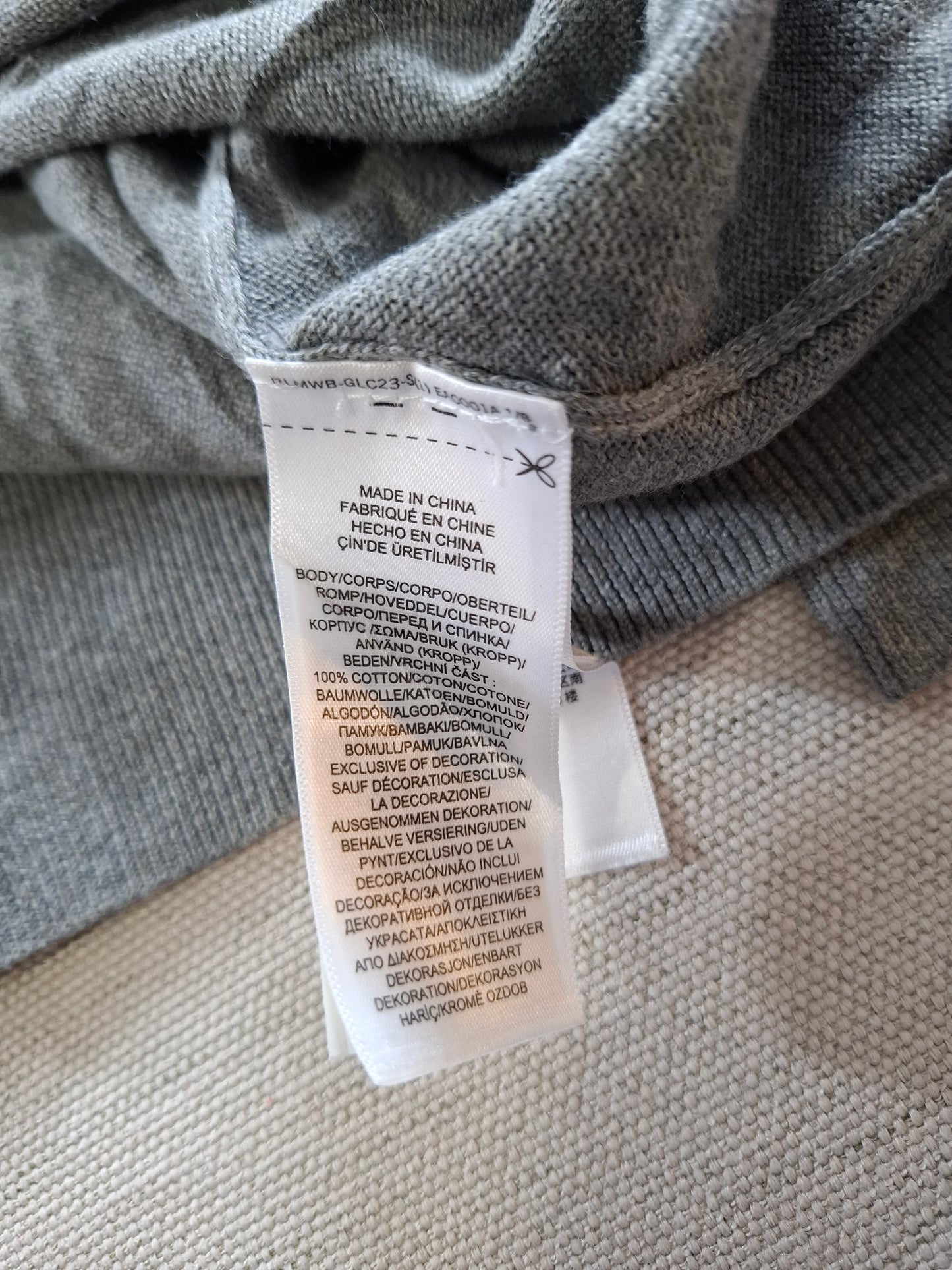 001473 – Polo Ralph Lauren V-neck Sweater – Grey, Size L