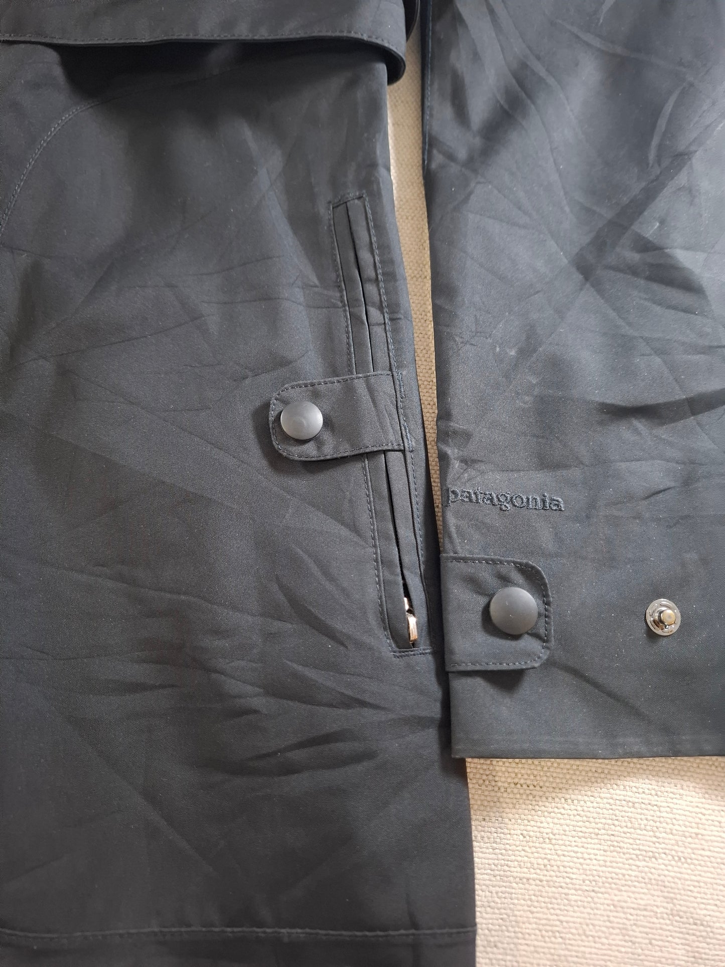 001487 – Patagonia Hooded Trench Coat / Parka (H2O water-resistant) – Black, Size VL
