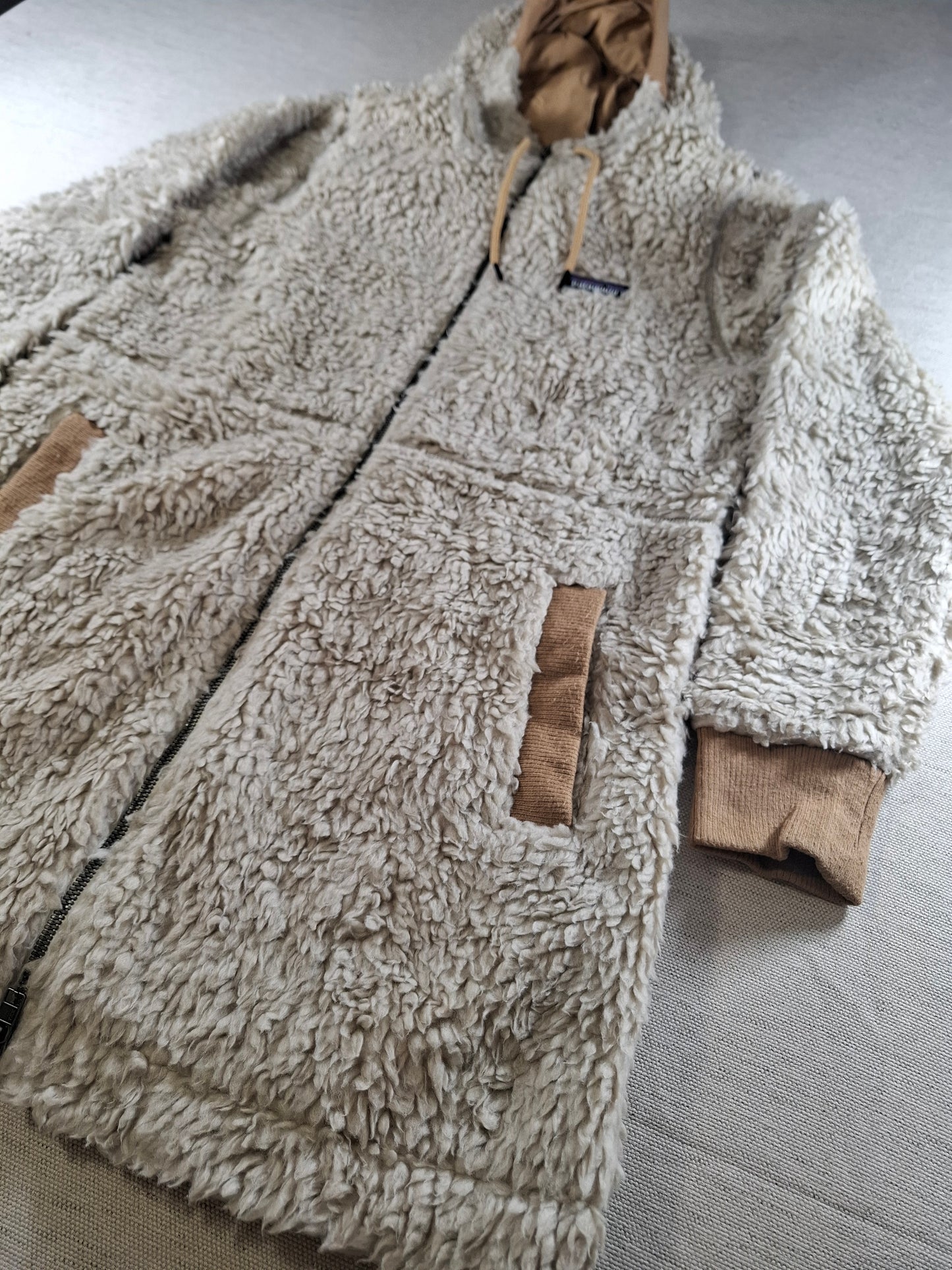 001488 – Patagonia Parka – Cream, Size S