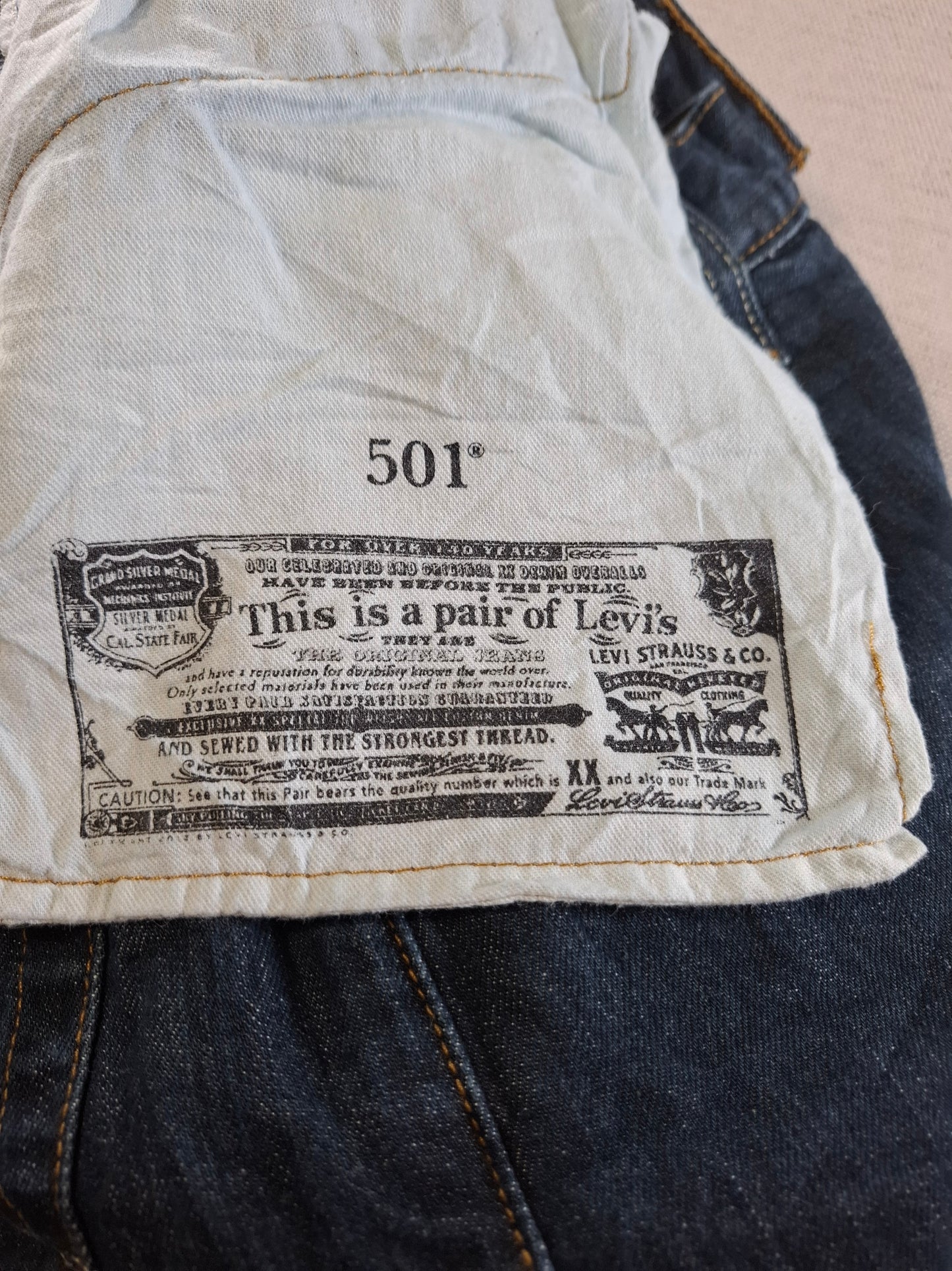 001509 – Levi's Jeans (501) – Dark Blue, Size 32/34