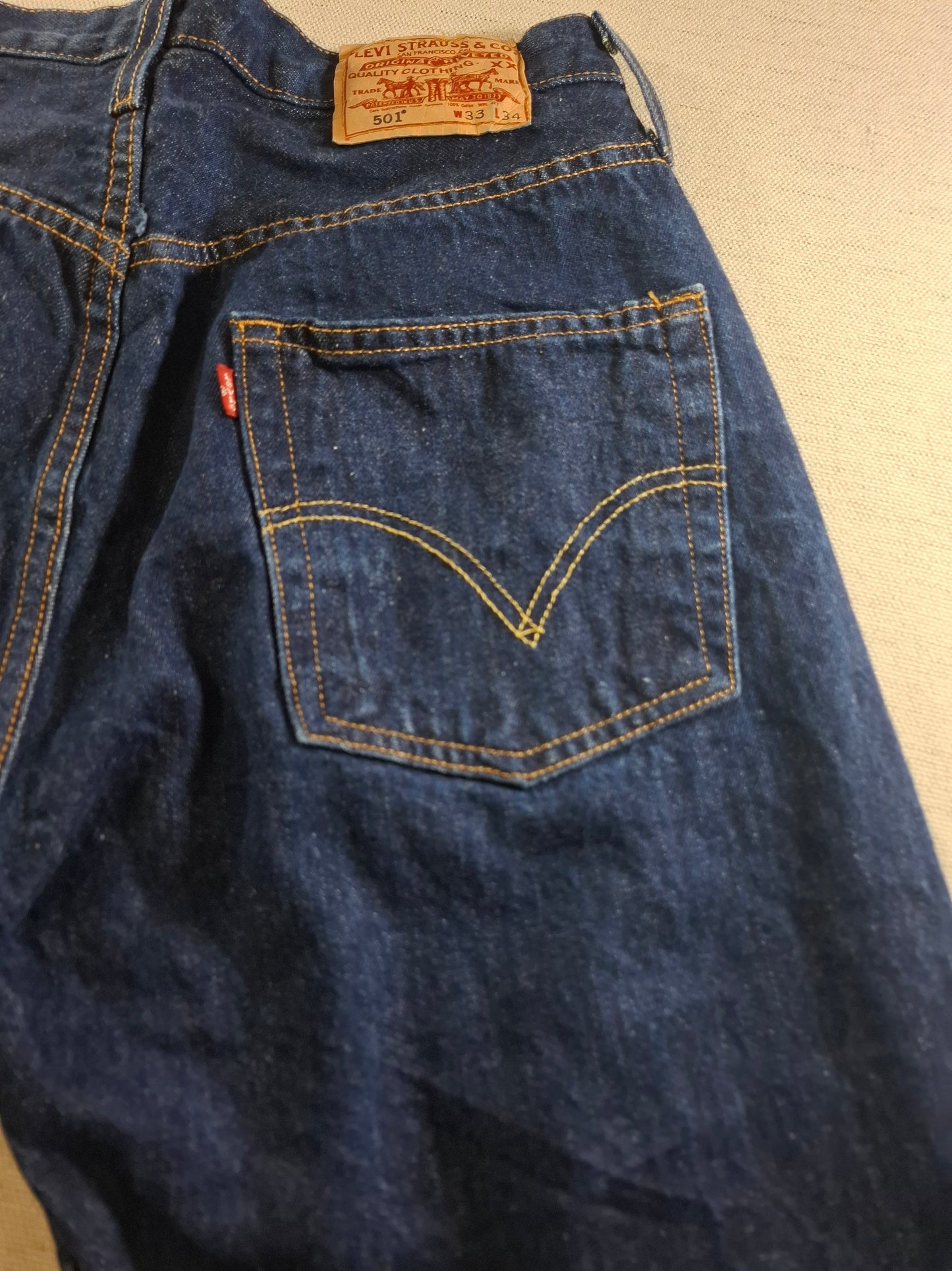 001511 – Levi's Jeans (501) – Dark Blue, Size 33/34