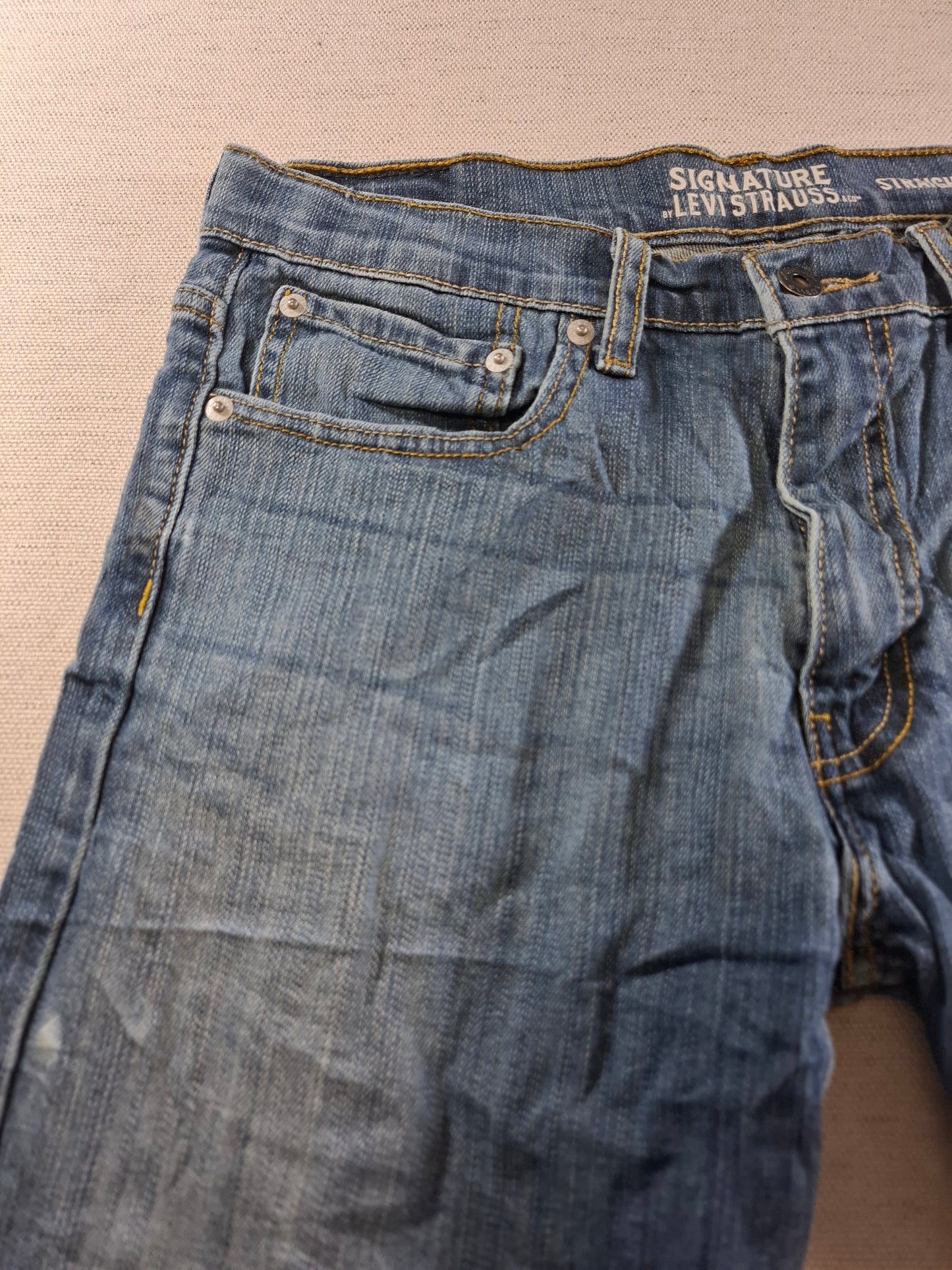 001516 – Levi's Jeans – Blue, Size Regular 10