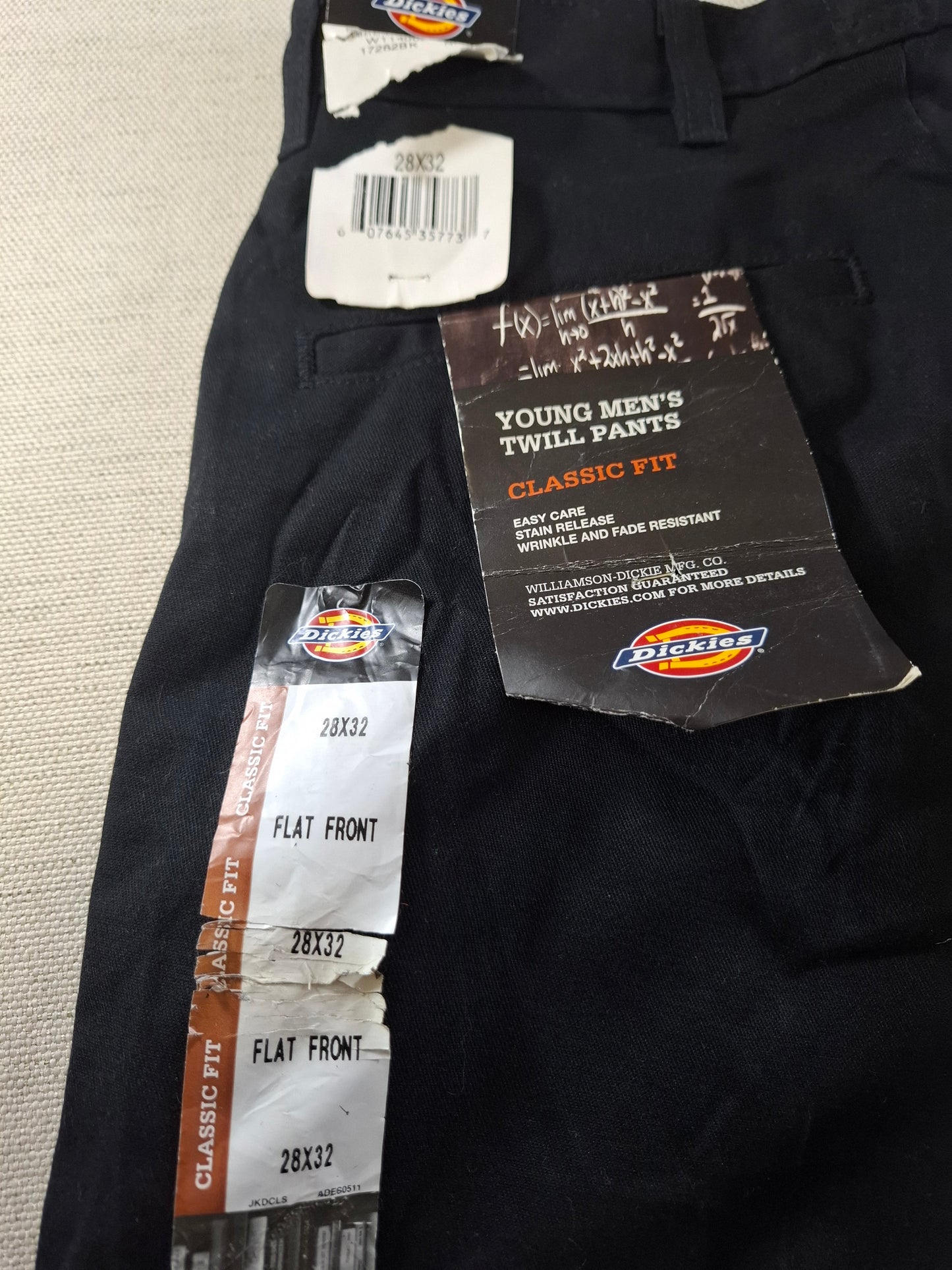 001517 – Dickies Pants – Black, Size 28/32
