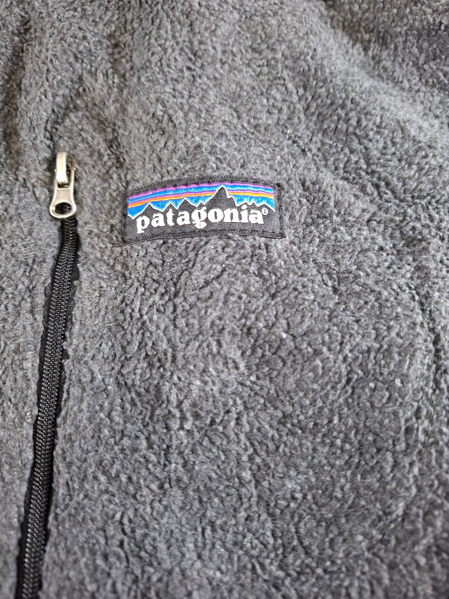 001498 – Patagonia Fleece Jacket – Charcoal, Size Women's M