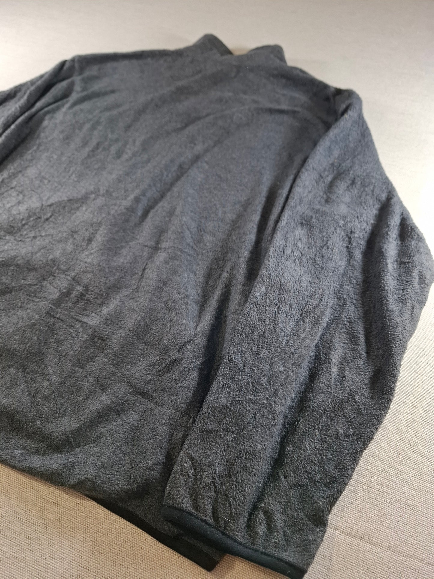 001498 – Patagonia Fleece Jacket – Charcoal, Size Women's M