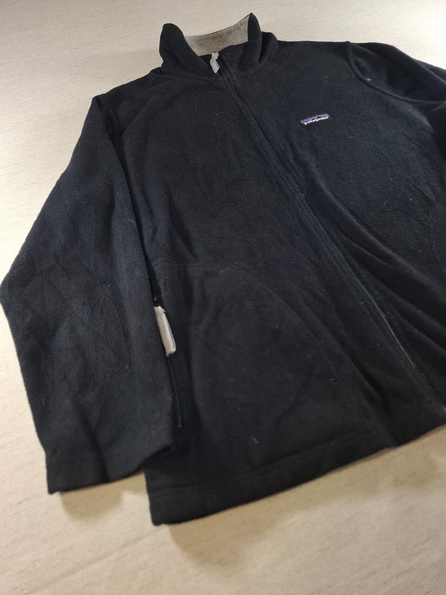 001499 – Patagonia Fleece Jacket – Black, Size L