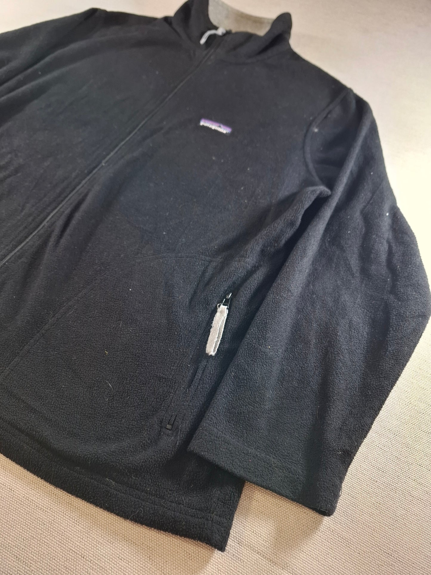 001499 – Patagonia Fleece Jacket – Black, Size L