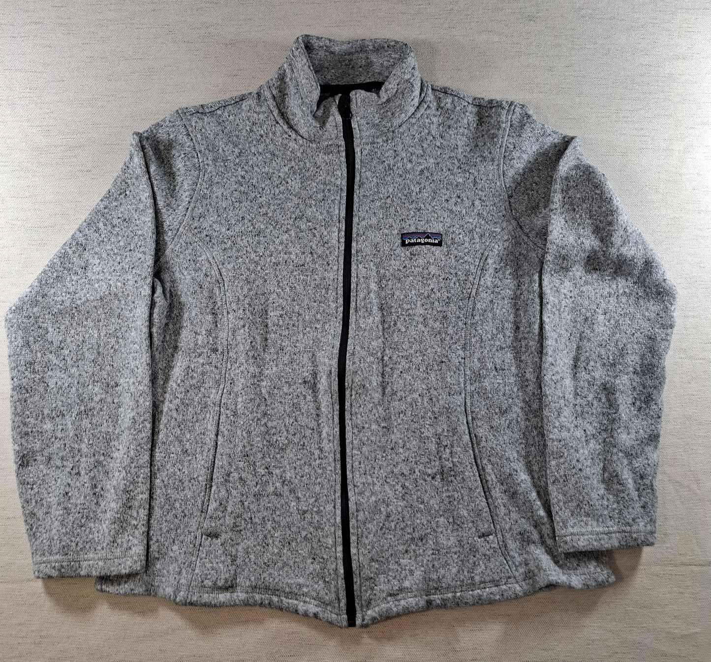 001500 – Patagonia Fleece Jacket – Grey, Size Women's M