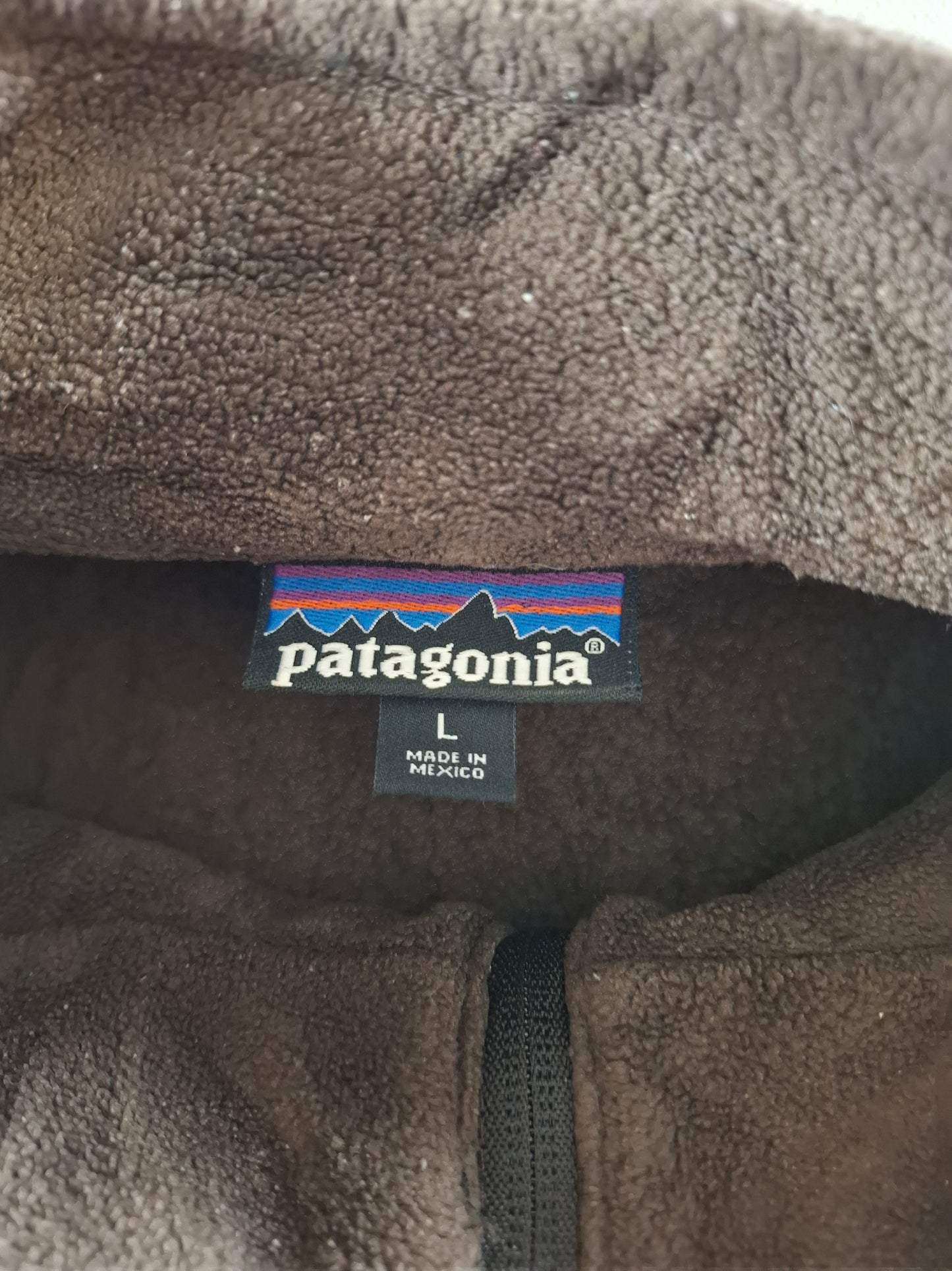 001501 – Patagonia Fleece Vest / Body Warmer – Brown, Size L