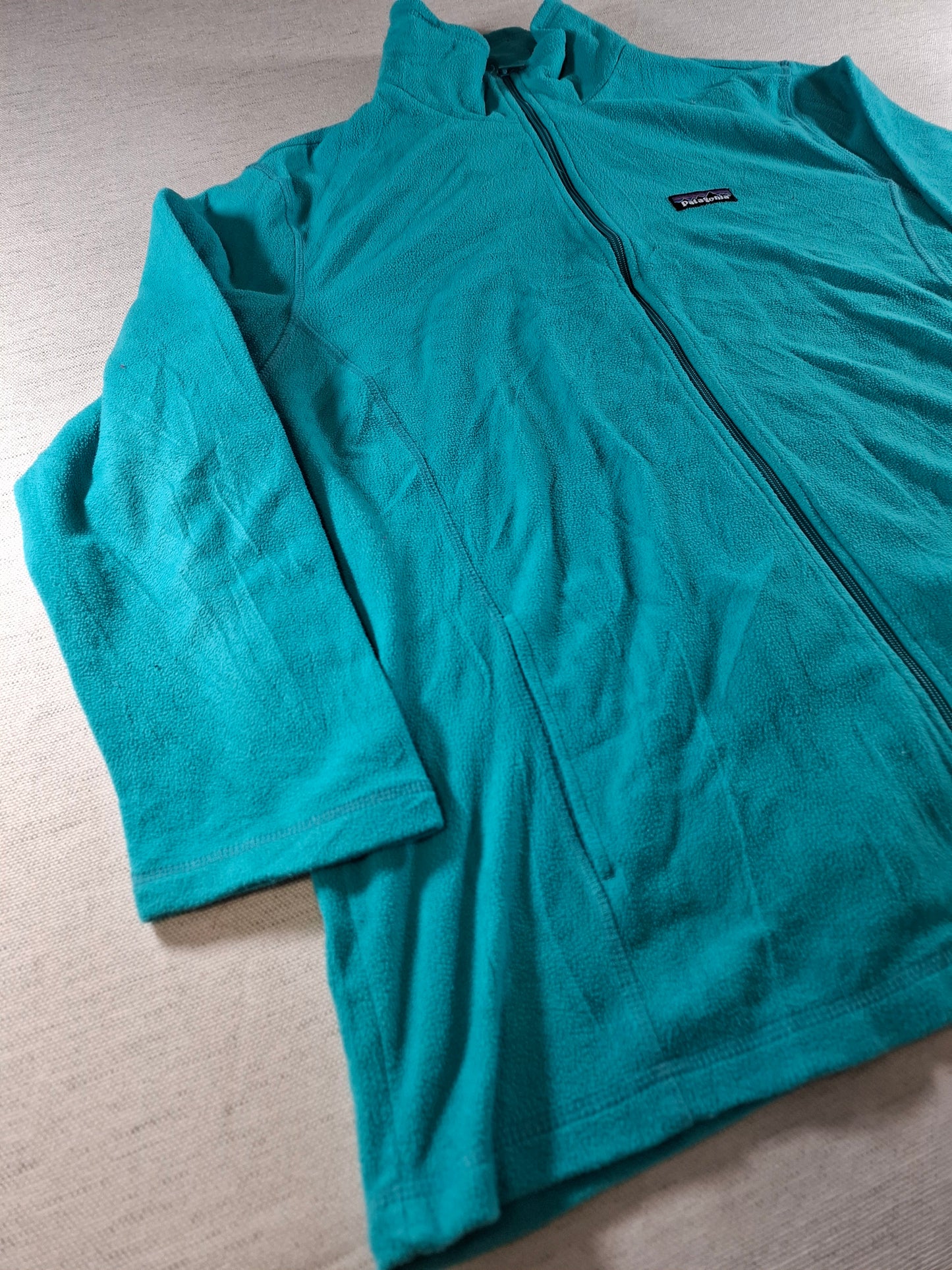 001502 – Patagonia Fleece Jacket – Turquoise, Size XL
