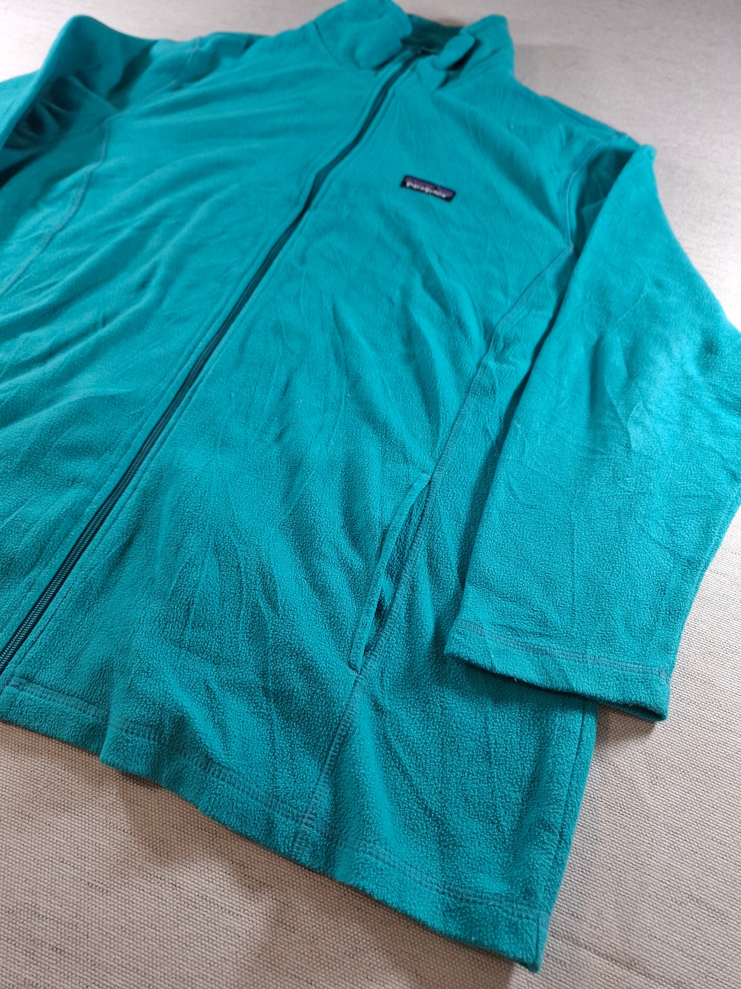 001502 – Patagonia Fleece Jacket – Turquoise, Size XL