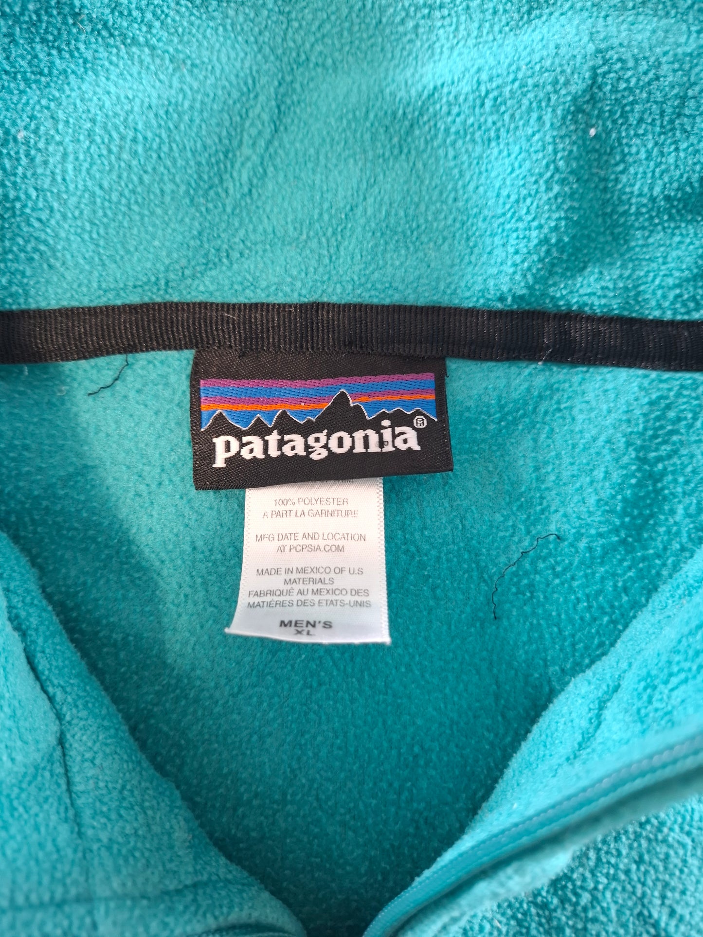 001502 – Patagonia Fleece Jacket – Turquoise, Size XL