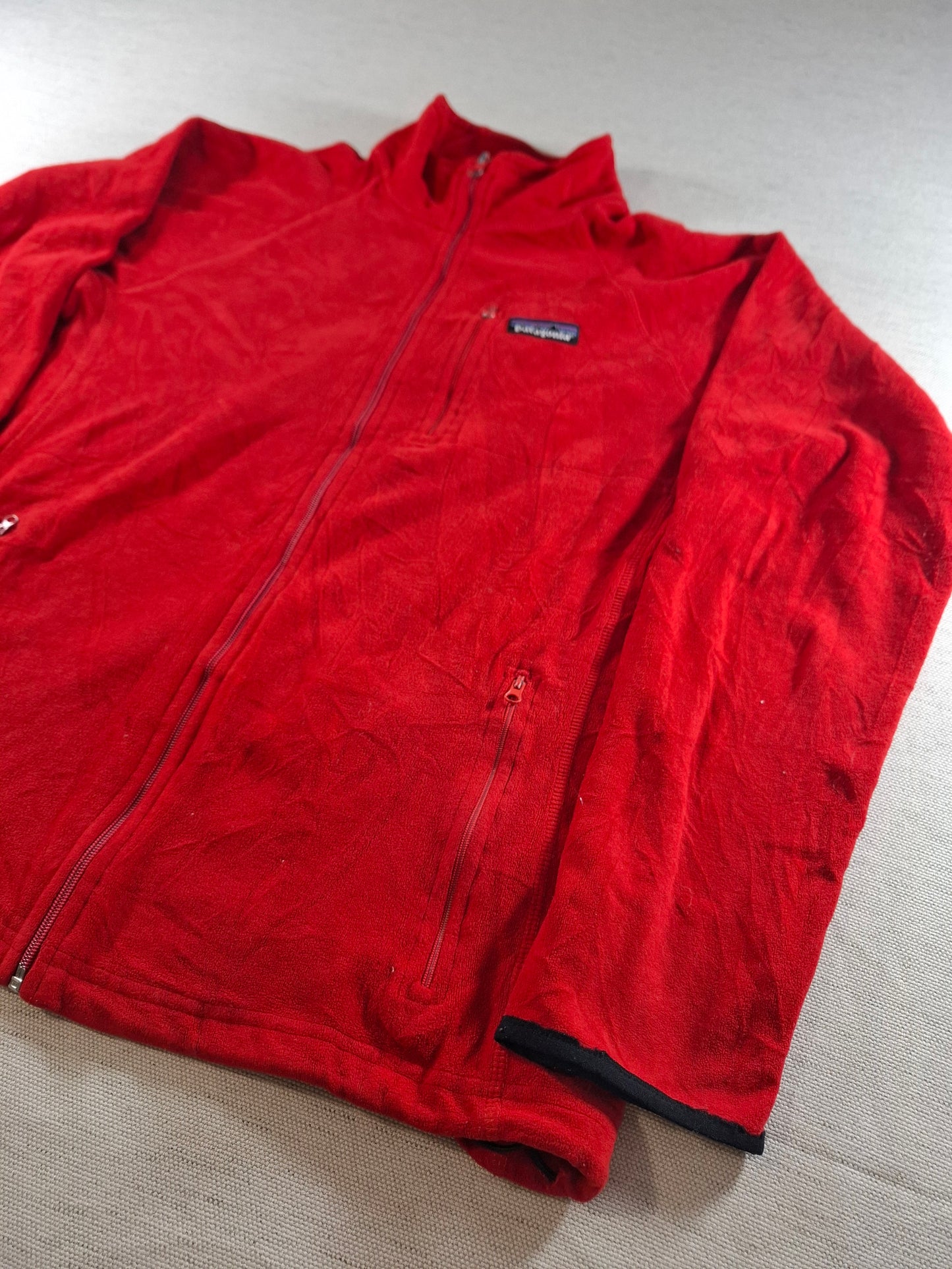 001503 – Patagonia Fleece Jacket – Red, Size M