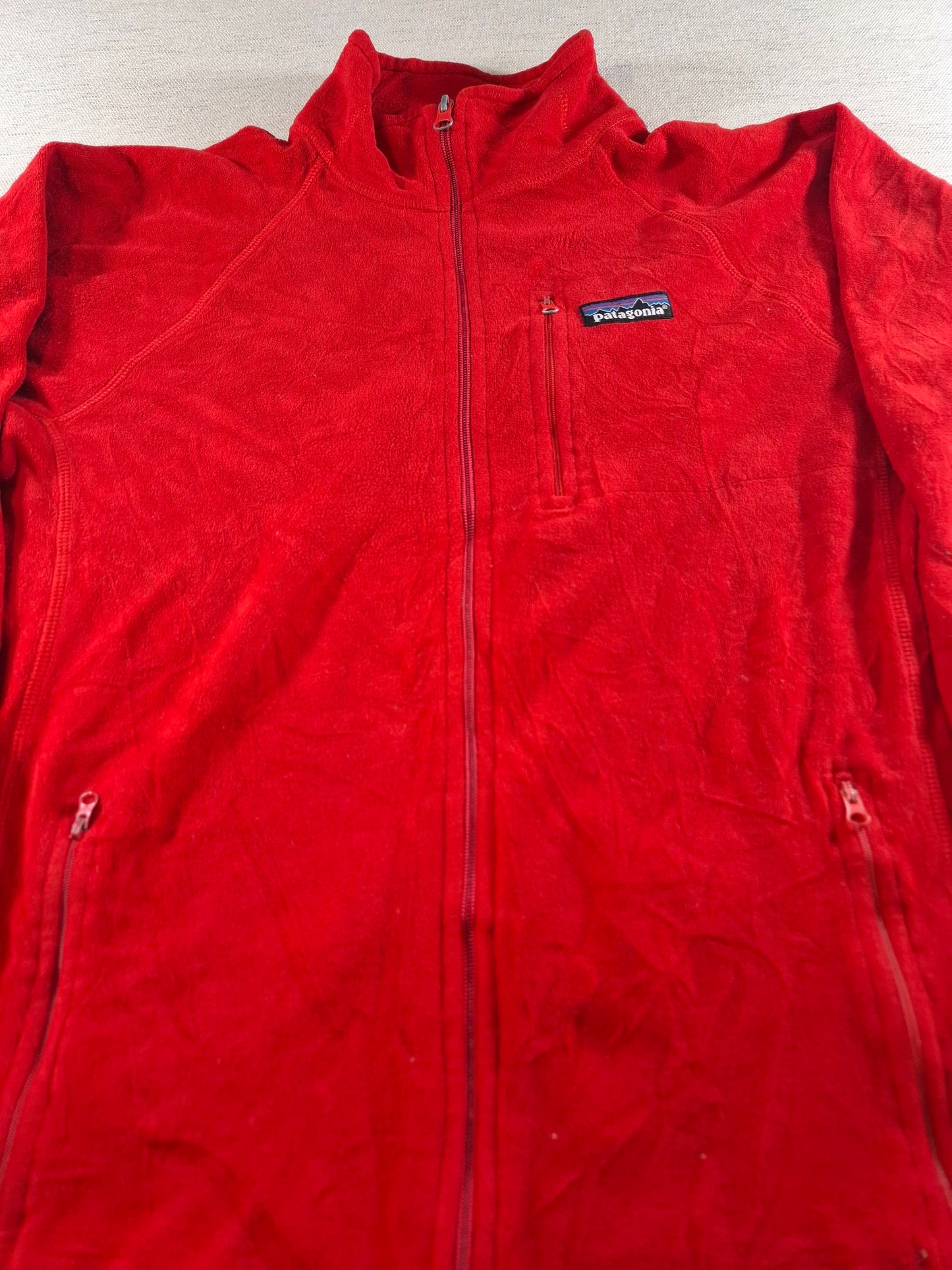 001503 – Patagonia Fleece Jacket – Red, Size M